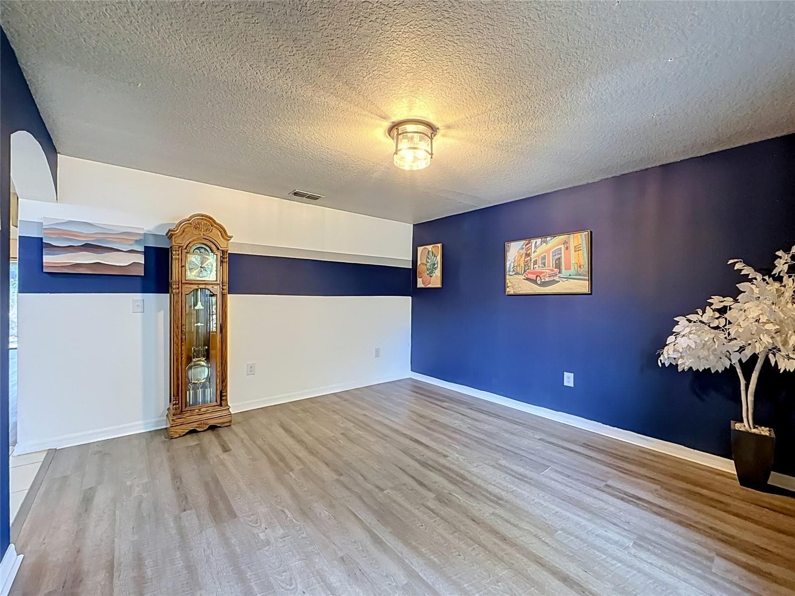 Single Family Residence at 4475 CAICOS DR, TAVARES, photo 18 of 60