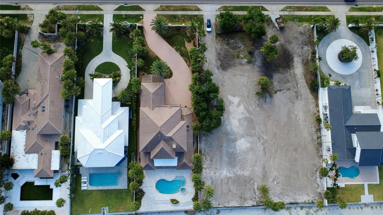 Single Family Residence at 1420/1440 GULF BLVD, BELLEAIR SHORE, photo 33 of 37
