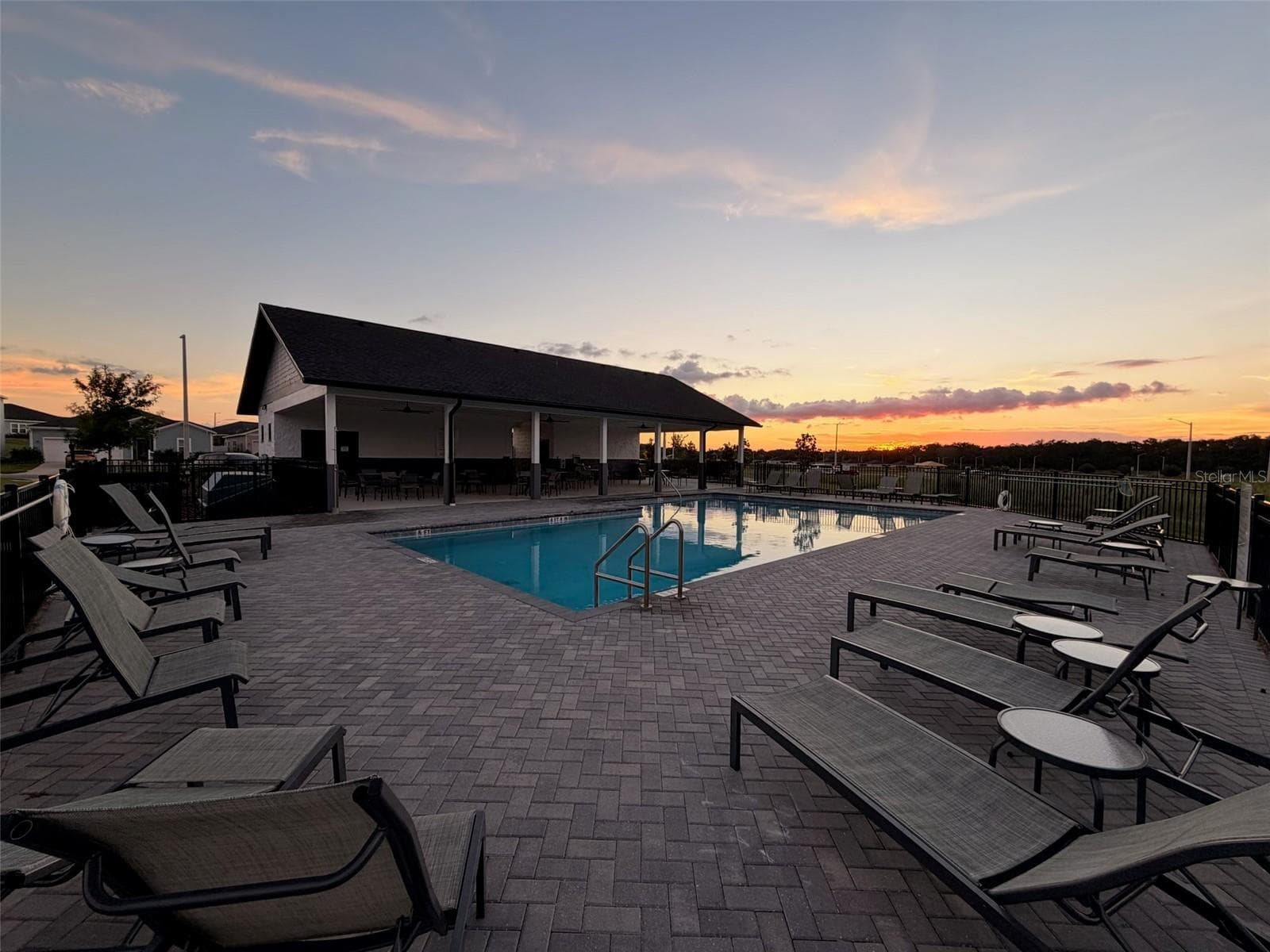 Place to Watch the Sunsets - 13941 NW CONVERGENCE BLVD, ALACHUA
