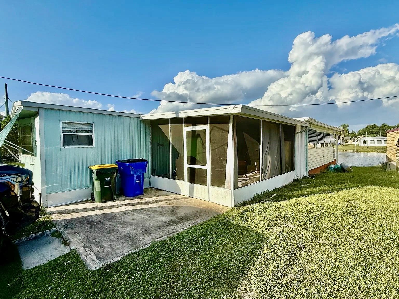 Mobile Home at 16 W PALM CIR, LAKE PLACID, photo 4 of 32