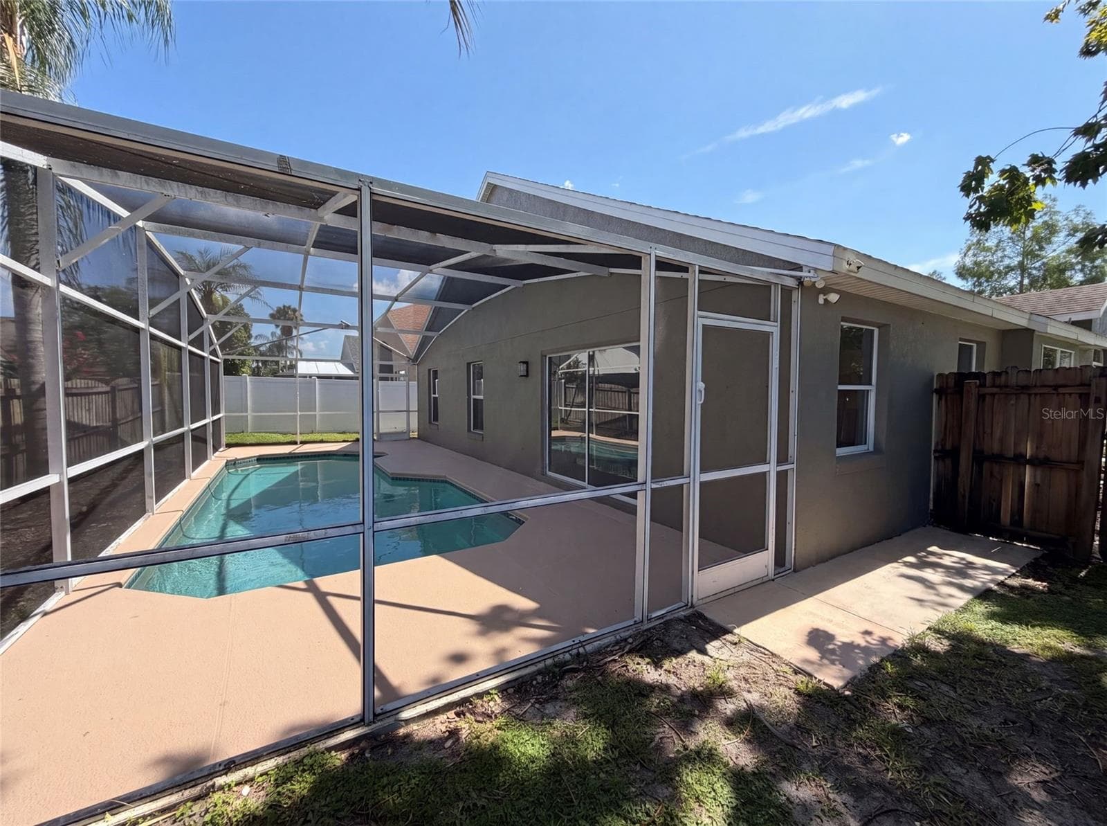 Single Family Residence at 701 MAGNOLIA CREEK CIR, ORLANDO, photo 5 of 33