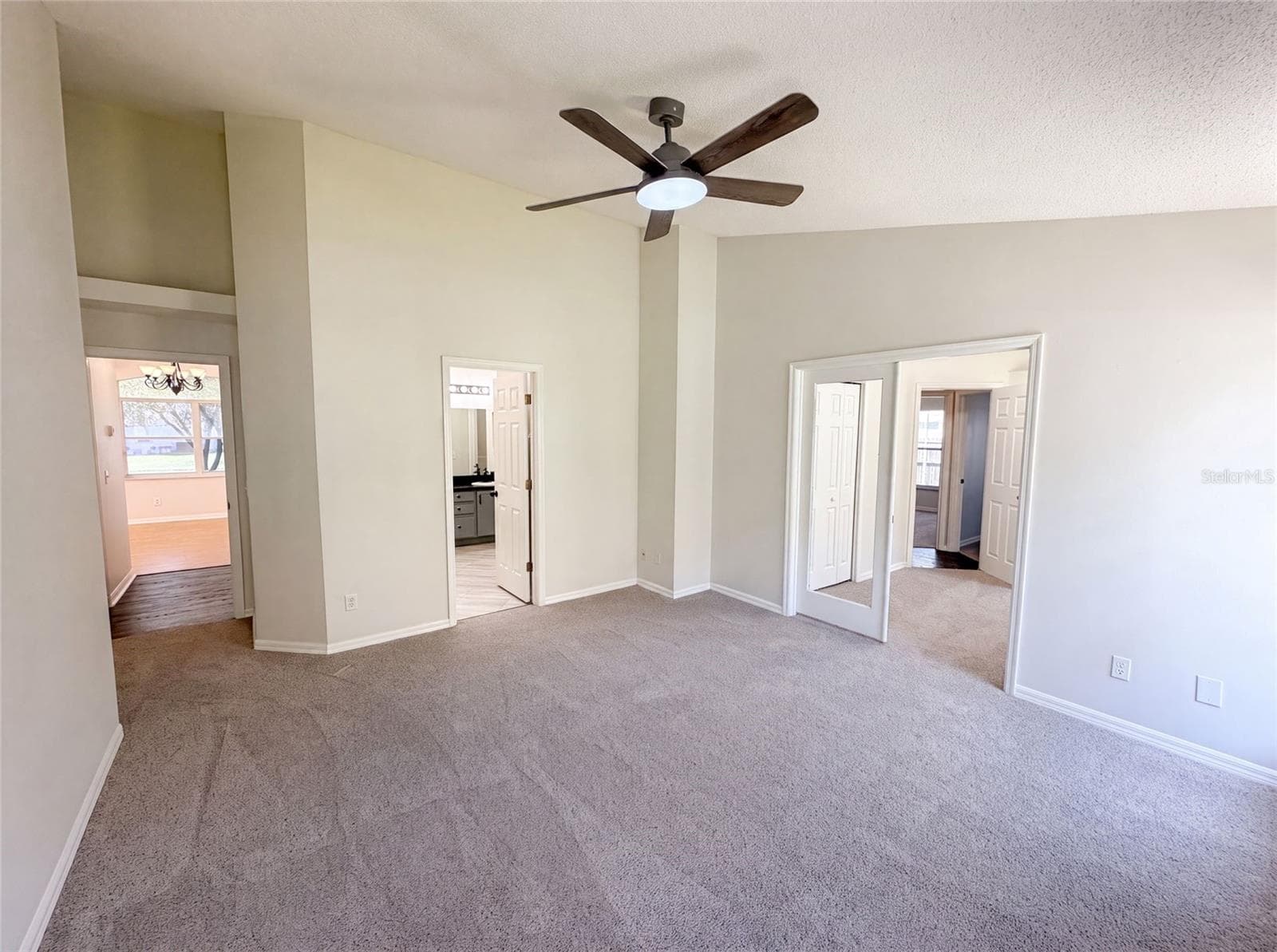 Single Family Residence at 701 MAGNOLIA CREEK CIR, ORLANDO, photo 13 of 33