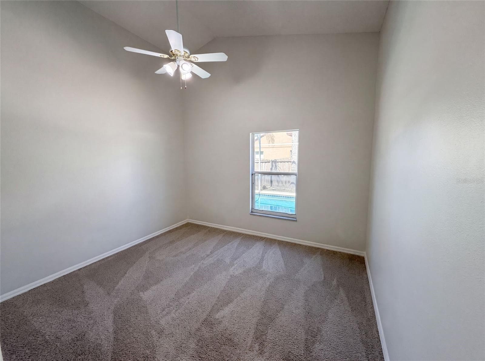 Single Family Residence at 701 MAGNOLIA CREEK CIR, ORLANDO, photo 19 of 33