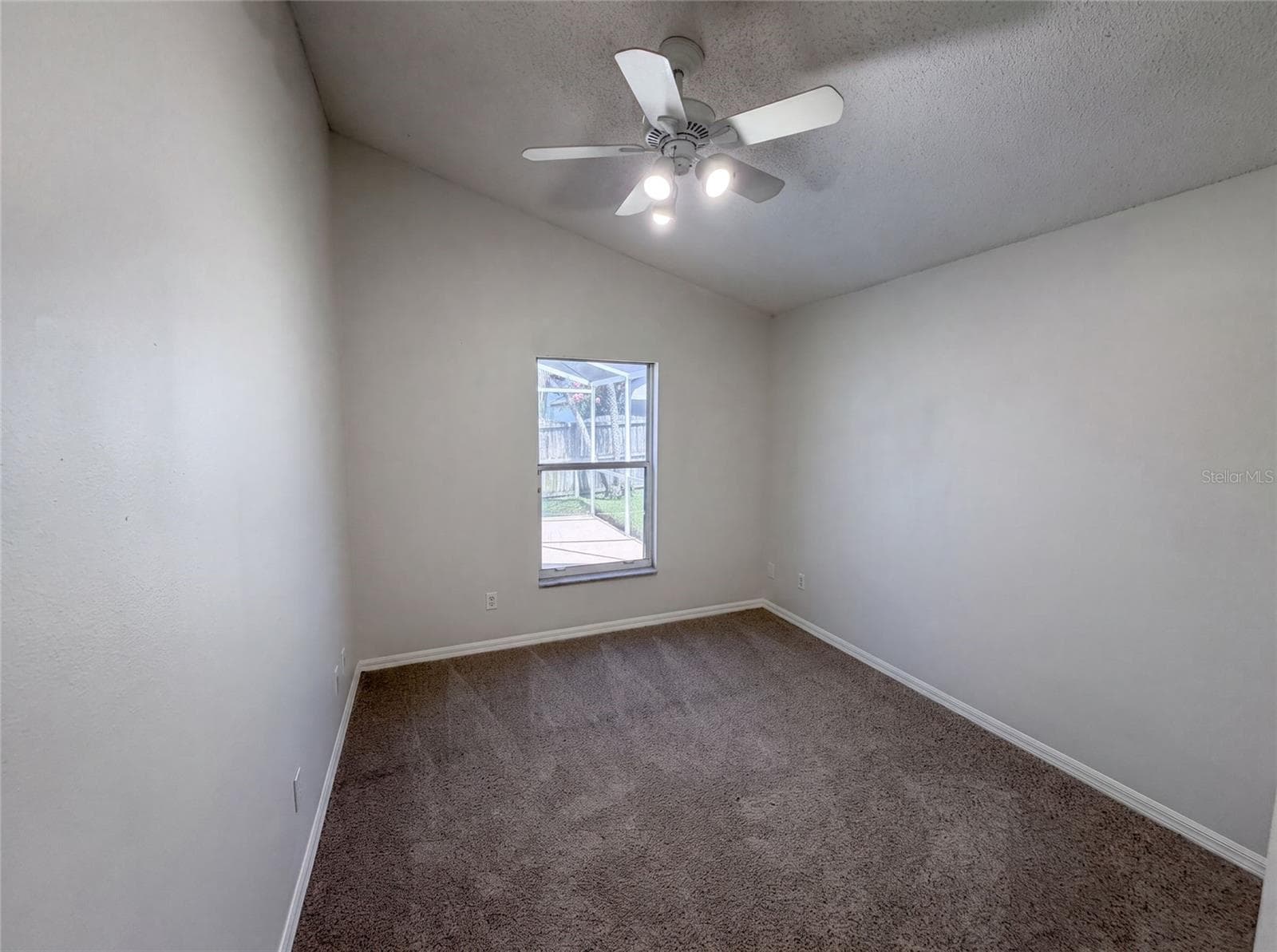Single Family Residence at 701 MAGNOLIA CREEK CIR, ORLANDO, photo 20 of 33