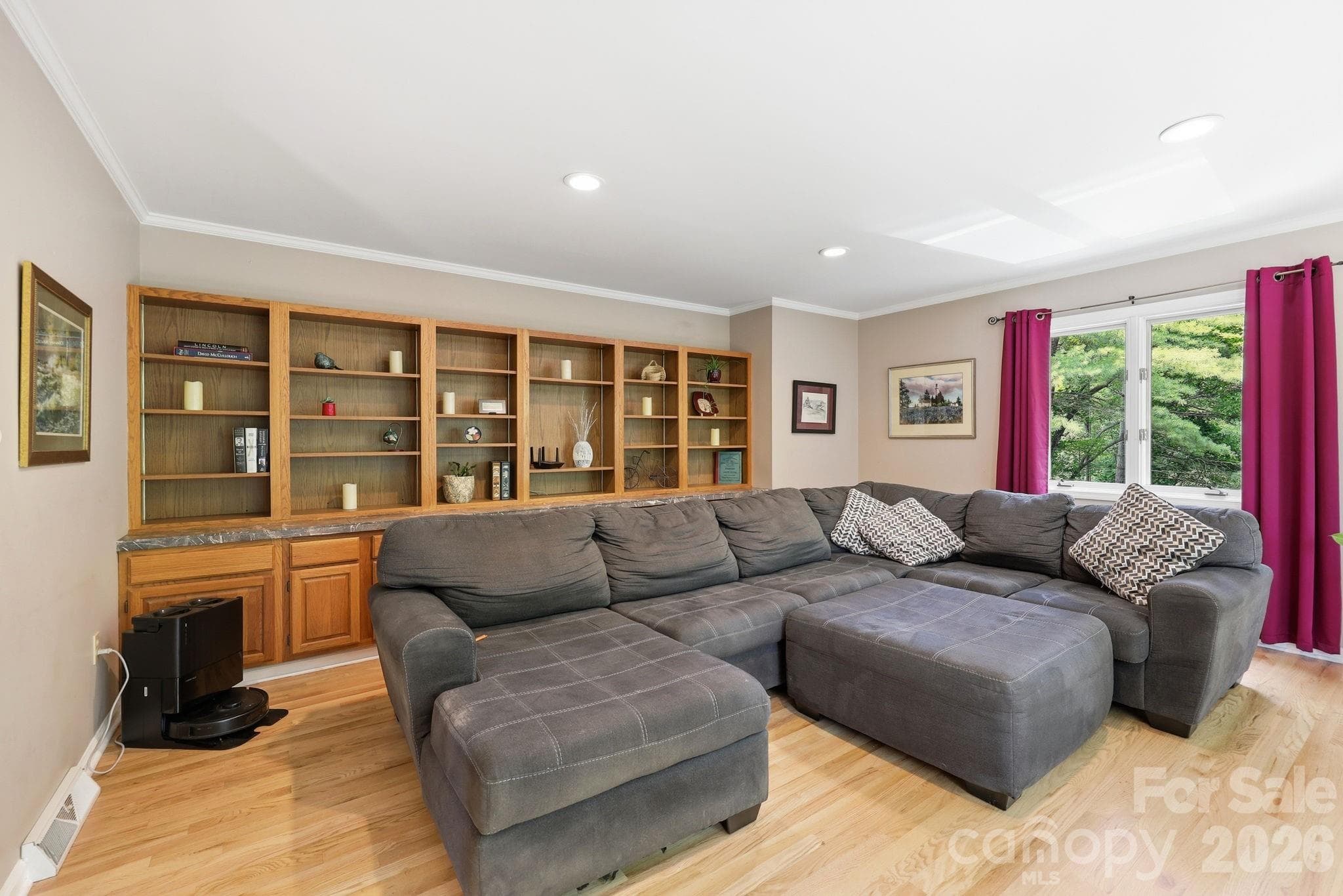 Single Family Residence at 202 Riva Ridge Drive, Fairview, photo 4 of 48