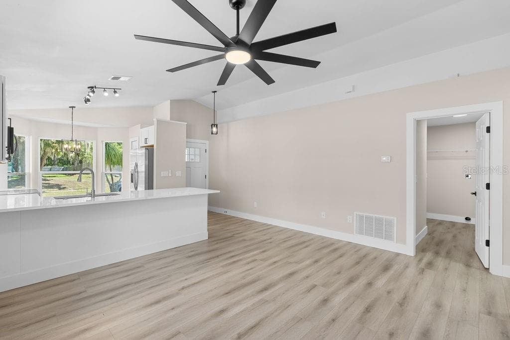 Single Family Residence at 6330 RUTHIE DR, ORLANDO, photo 10 of 35