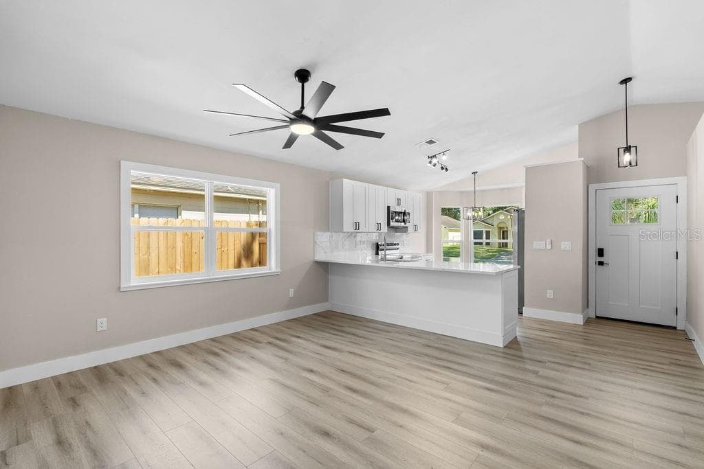 Single Family Residence at 6330 RUTHIE DR, ORLANDO, photo 13 of 35