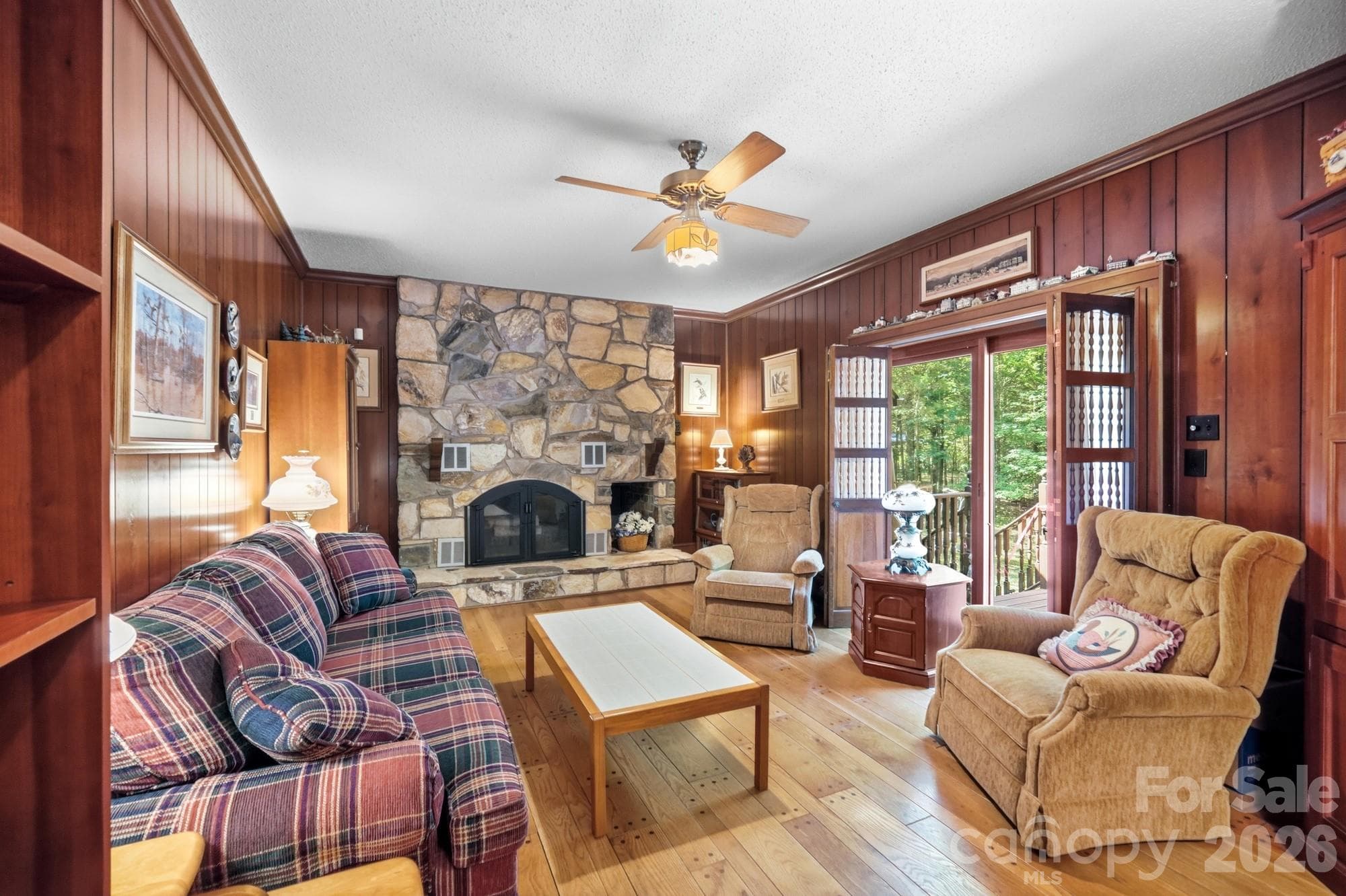 Family Room - 11300 NC Hwy 73 Highway E, Mount Pleasant