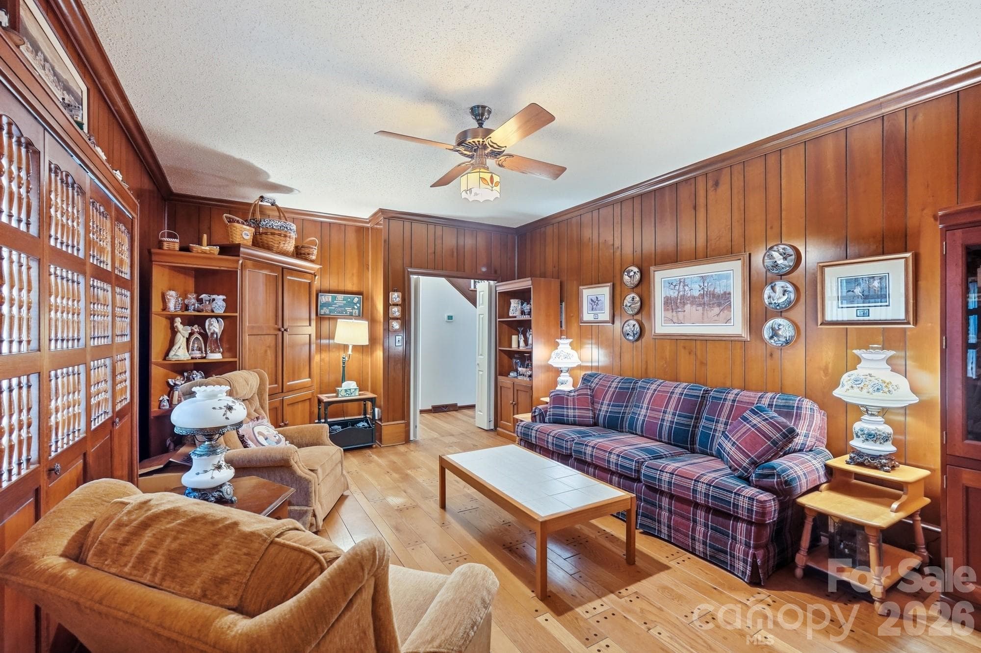 Family Room - 11300 NC Hwy 73 Highway E, Mount Pleasant
