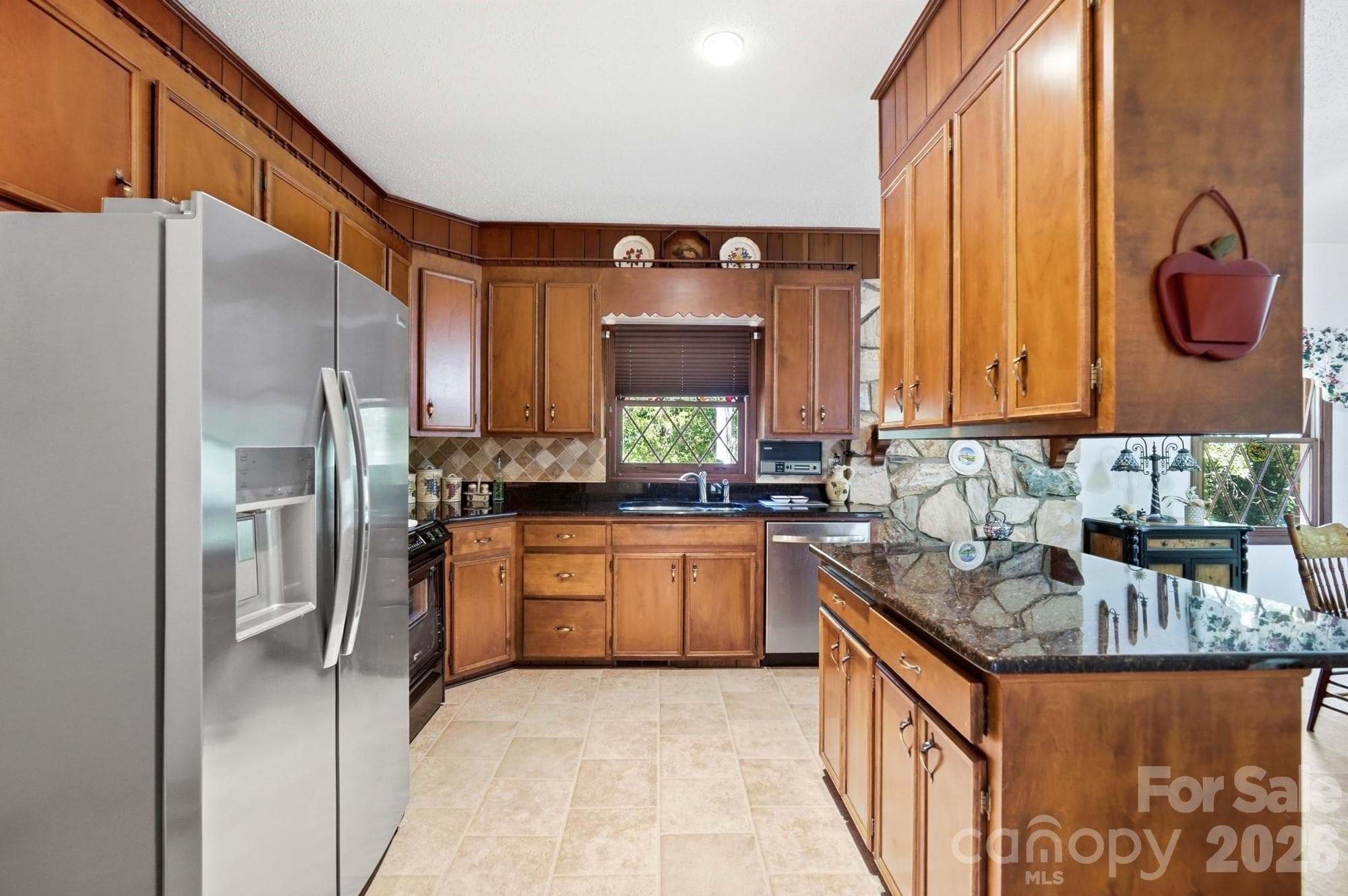Kitchen - 11300 NC Hwy 73 Highway E, Mount Pleasant