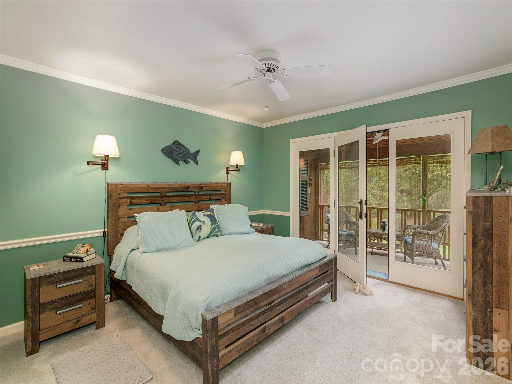 Primary bedroom en-suite with tranquil colors and walk in closet - 606 Red Oak Drive, Hendersonville