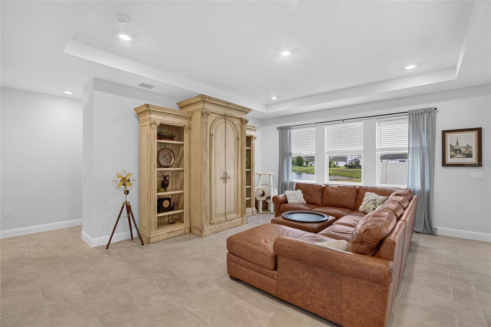 Single Family Residence at 5633 HAWKS CAY ST, APOLLO BEACH, photo 9 of 54