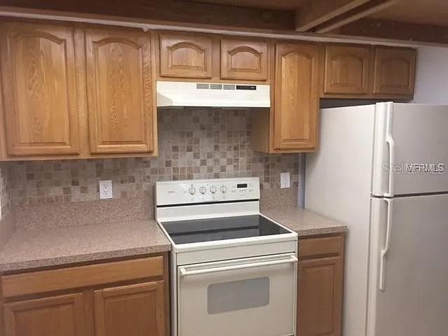 Condominium at 2621 COVE CAY DR #105, CLEARWATER, photo 4 of 12