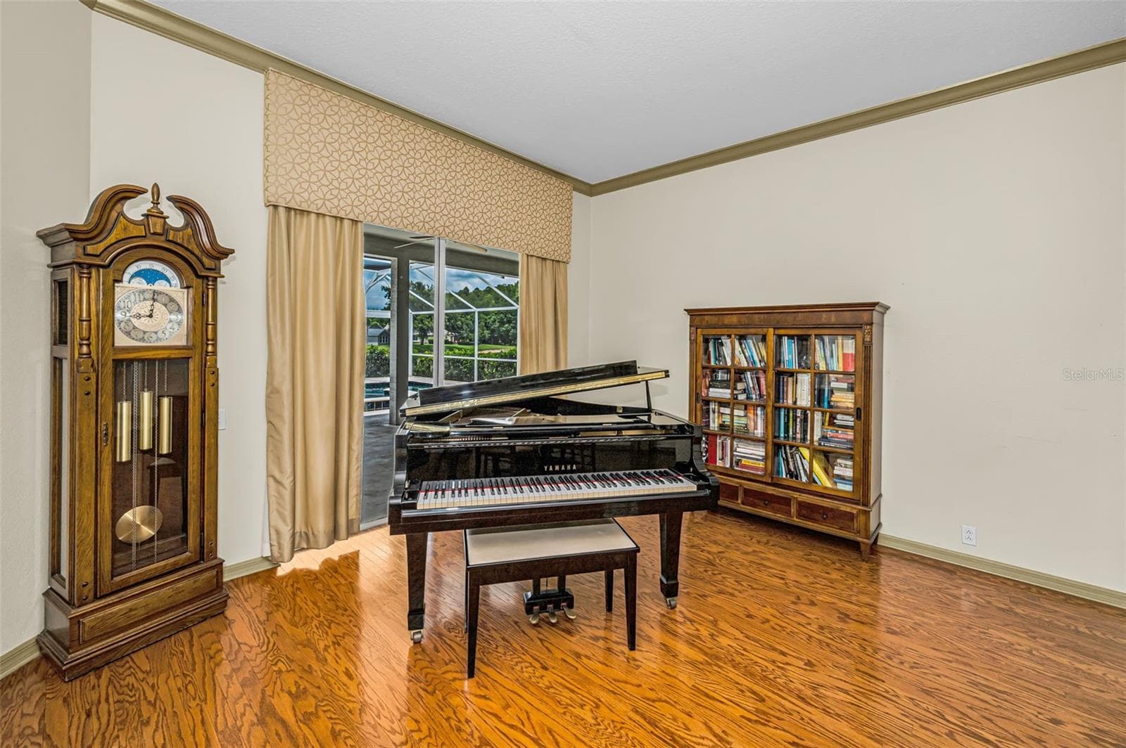 Formal living room - 4084 LIGUSTRUM DR, PALM HARBOR