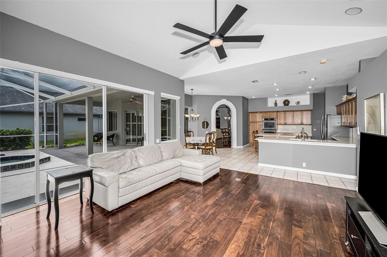 Family Room - 4084 LIGUSTRUM DR, PALM HARBOR