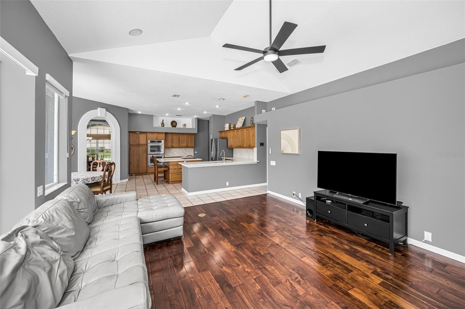 Family Room open to the Kitchen - 4084 LIGUSTRUM DR, PALM HARBOR