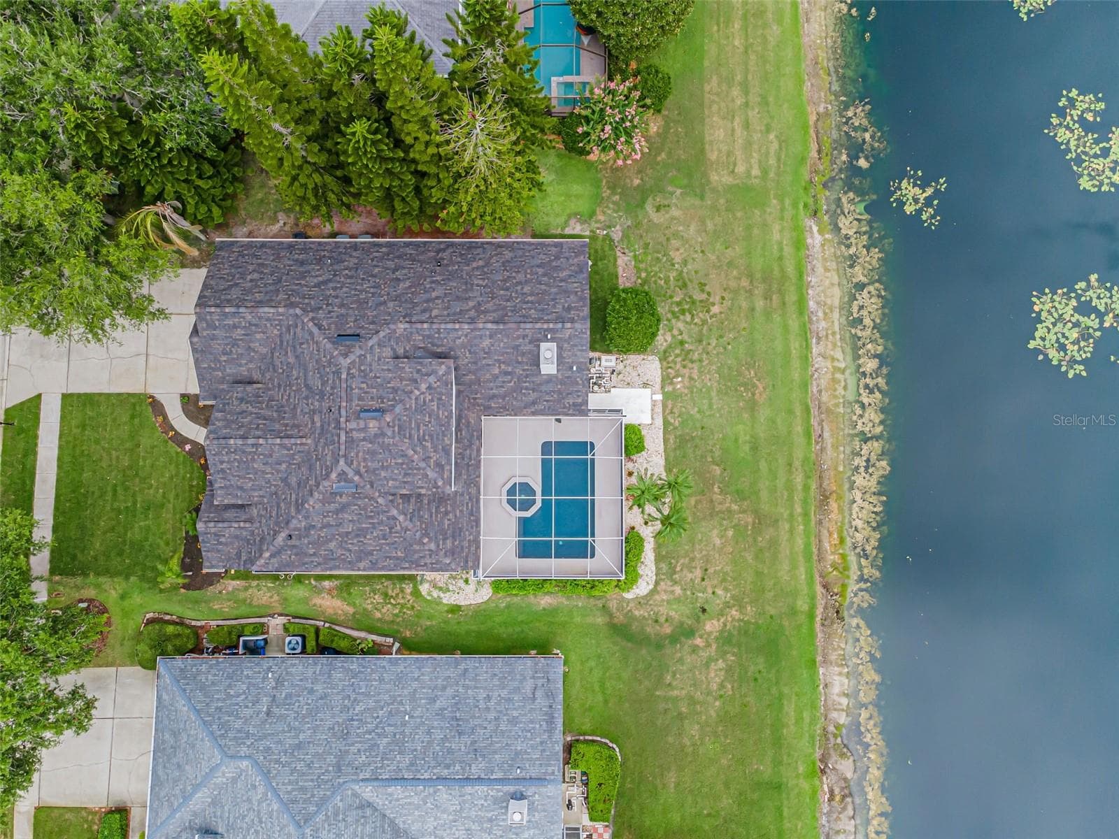 Aerial view of new roof - 4084 LIGUSTRUM DR, PALM HARBOR
