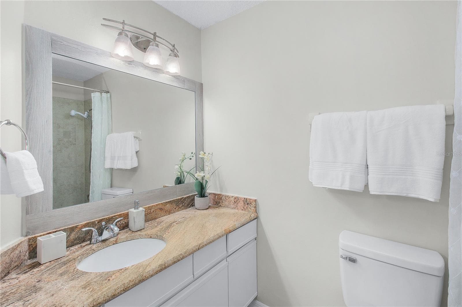 En suite bathroom - 605 YOUNGSTOWN PKWY #30, ALTAMONTE SPRINGS
