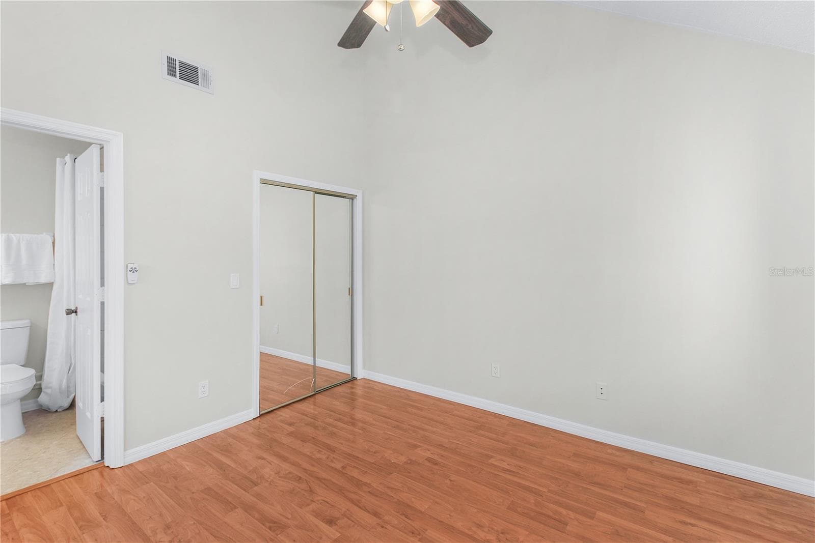 Upstairs Bedroom - 605 YOUNGSTOWN PKWY #30, ALTAMONTE SPRINGS