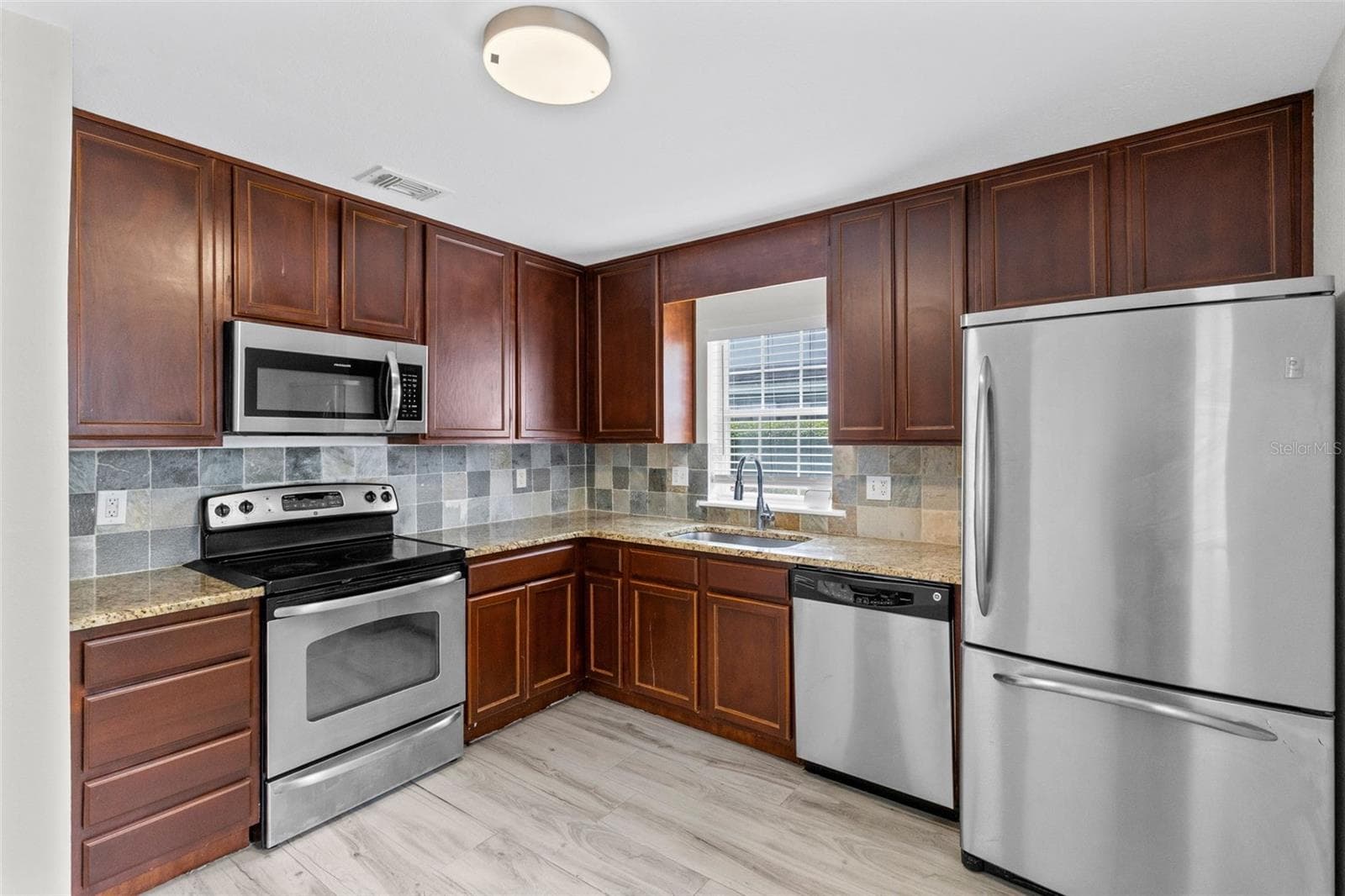 Kitchen - 4102 CLUBSIDE DR, LONGWOOD