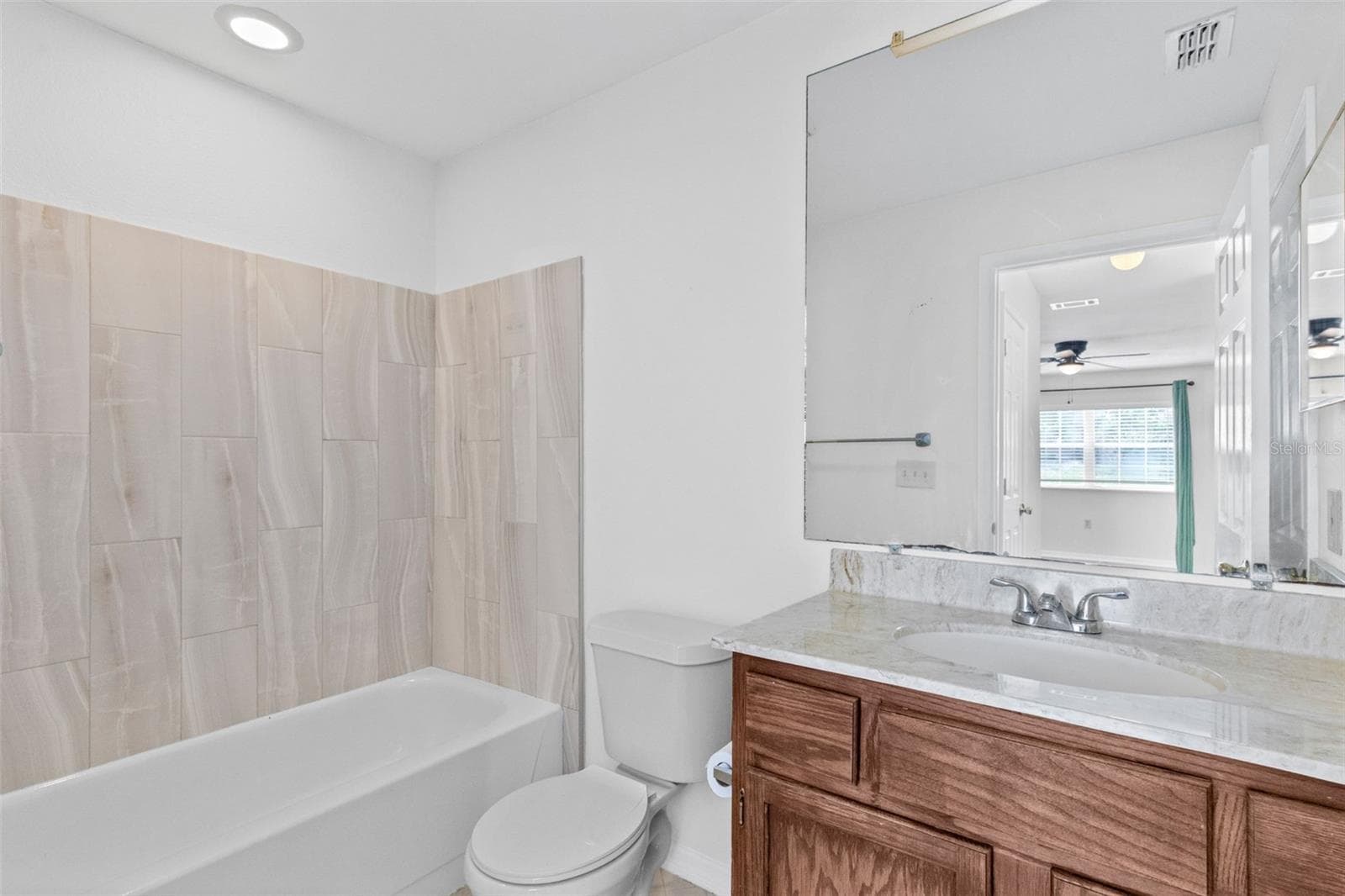 en suite bathroom - 4102 CLUBSIDE DR, LONGWOOD
