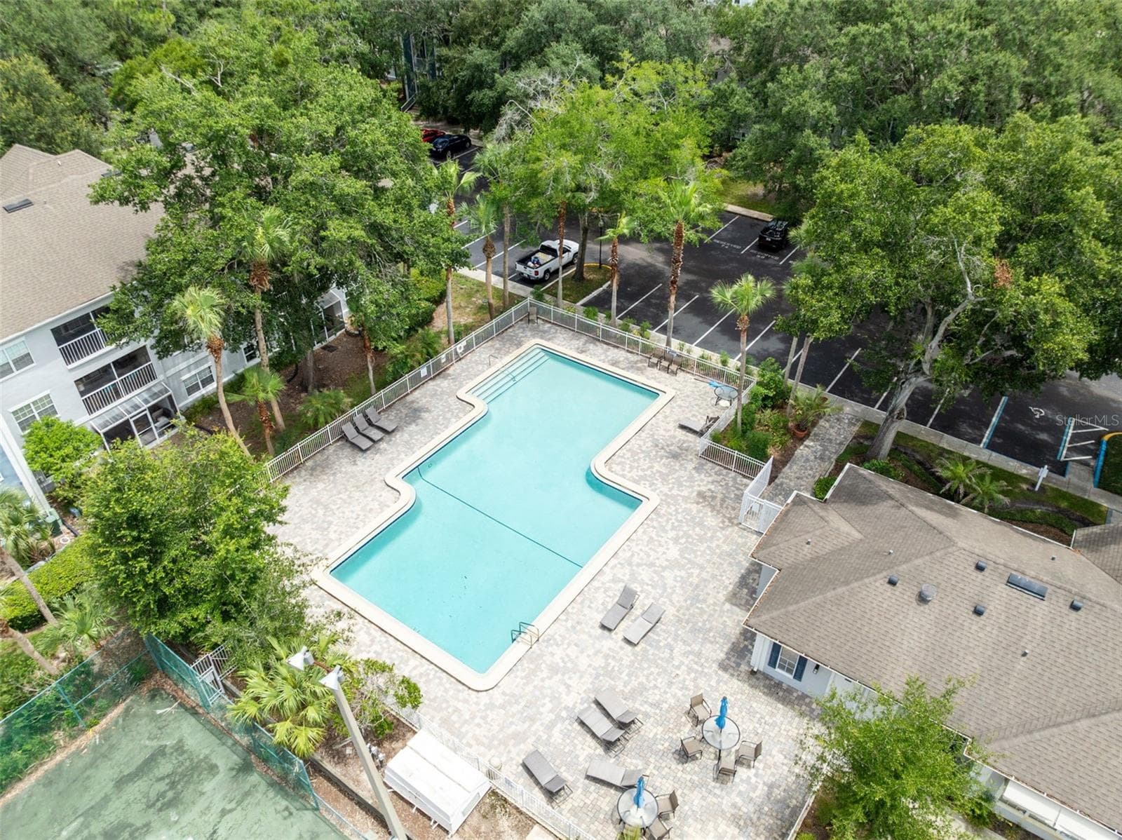 Pool and clubhouse - 4102 CLUBSIDE DR, LONGWOOD