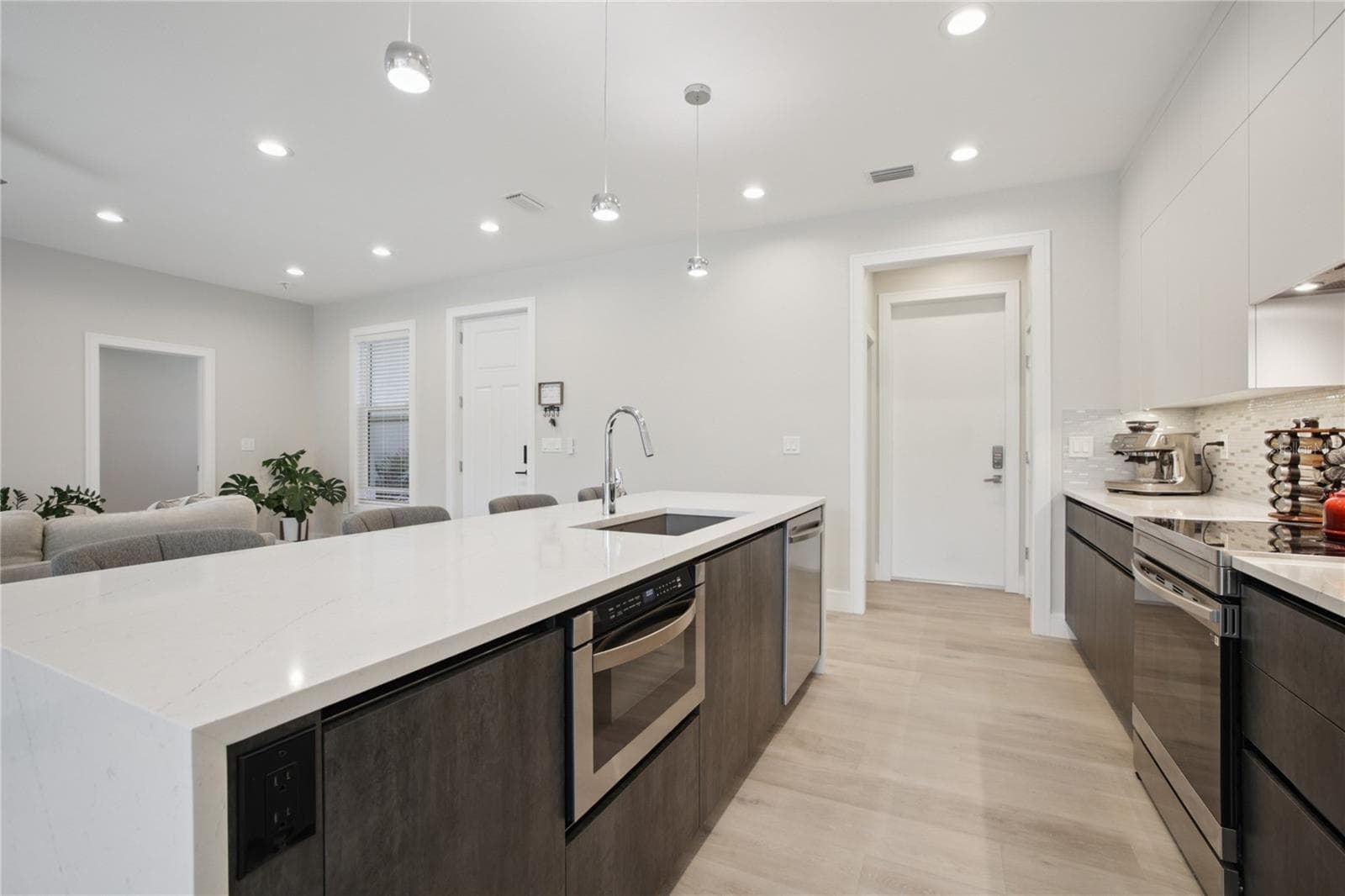 Single Family Residence at 3031 BELLEFONTE AVE, NORTH PORT, photo 9 of 10
