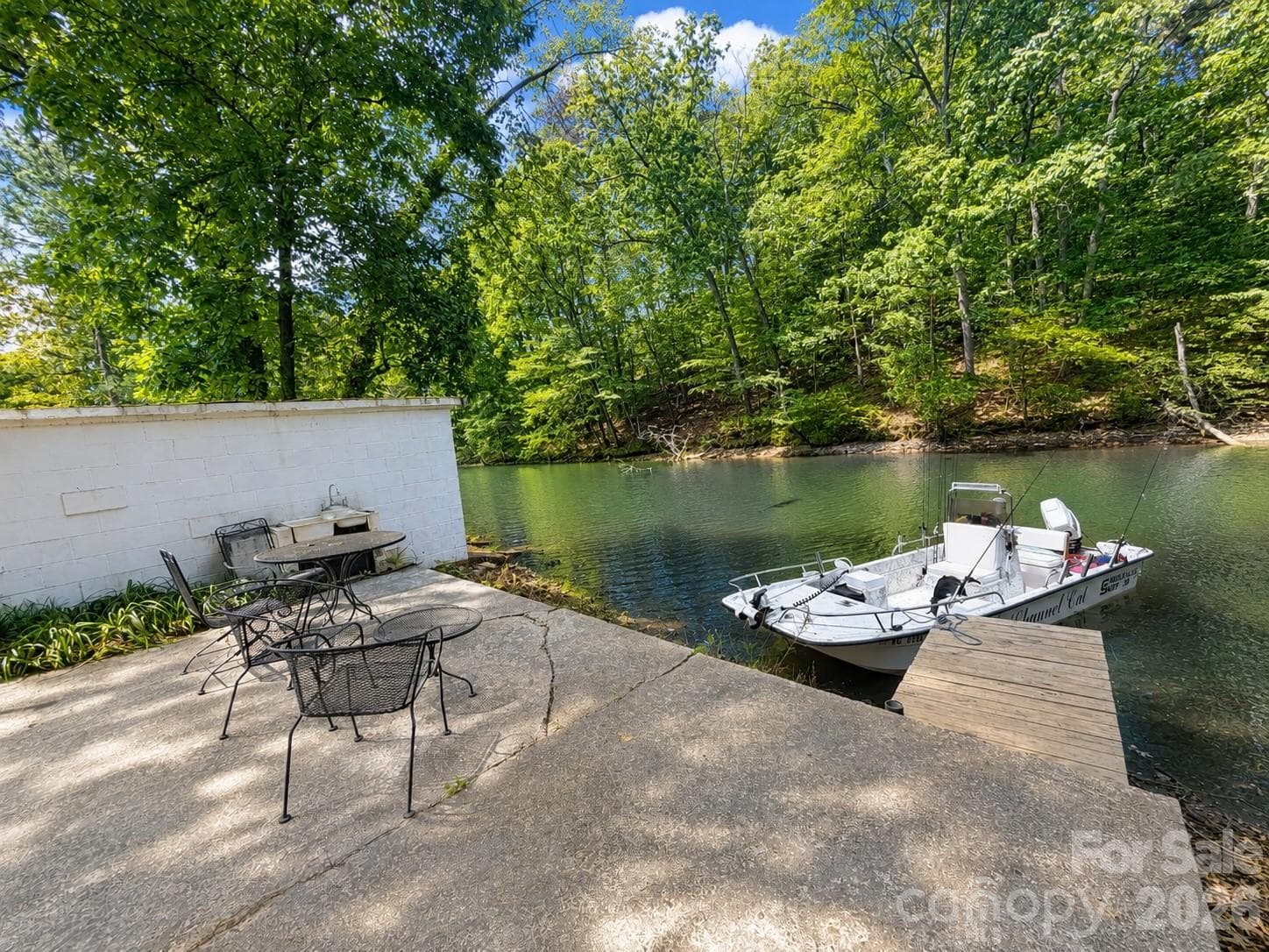 Dockable and Boat House - Taylorsville