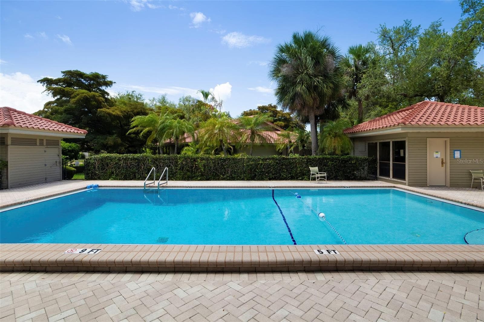 Community Pool - 4820 KESTRAL PARK CIR #18, SARASOTA