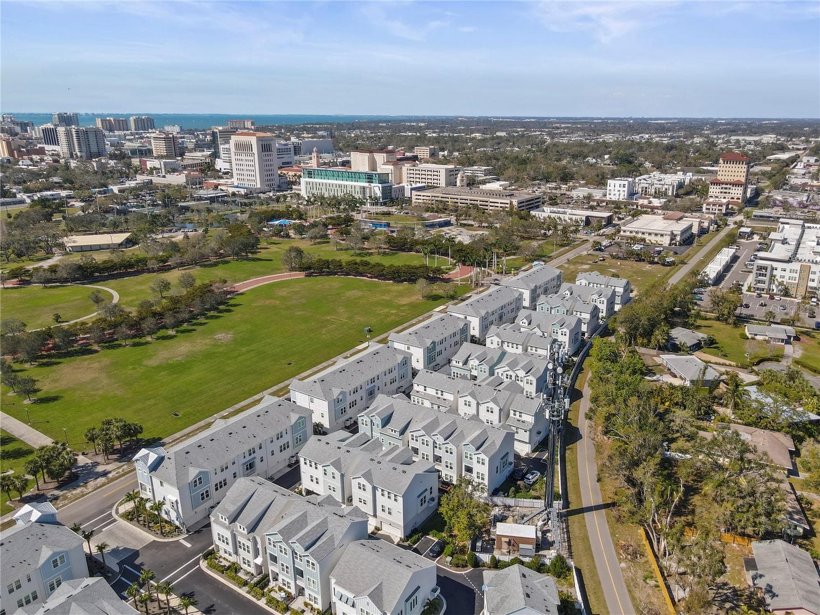 Townhouse at 2505 BOONE CT, SARASOTA, photo 2 of 48