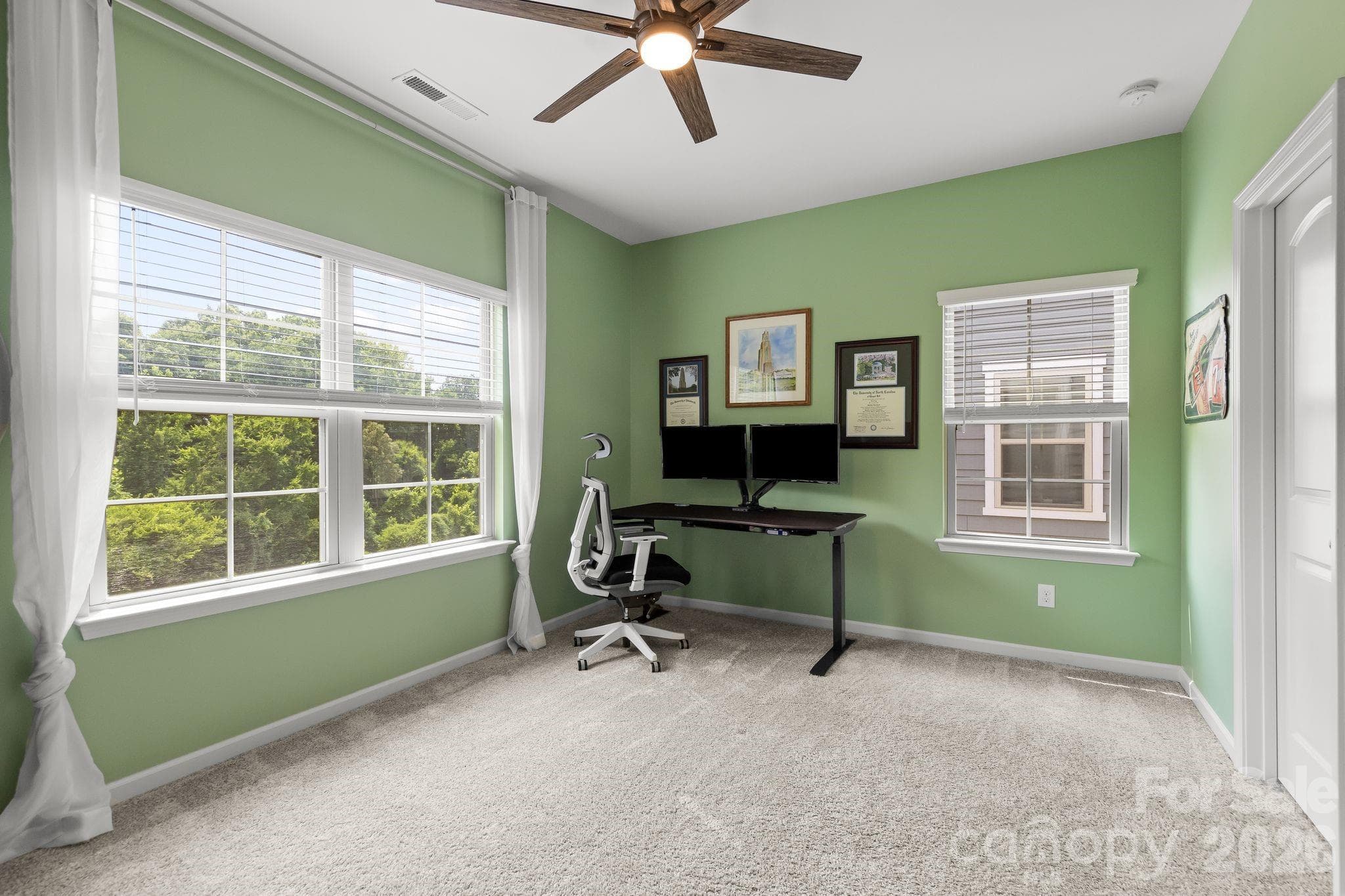 Townhouse at 9432 Ainslie Downs Street, Charlotte, photo 13 of 28