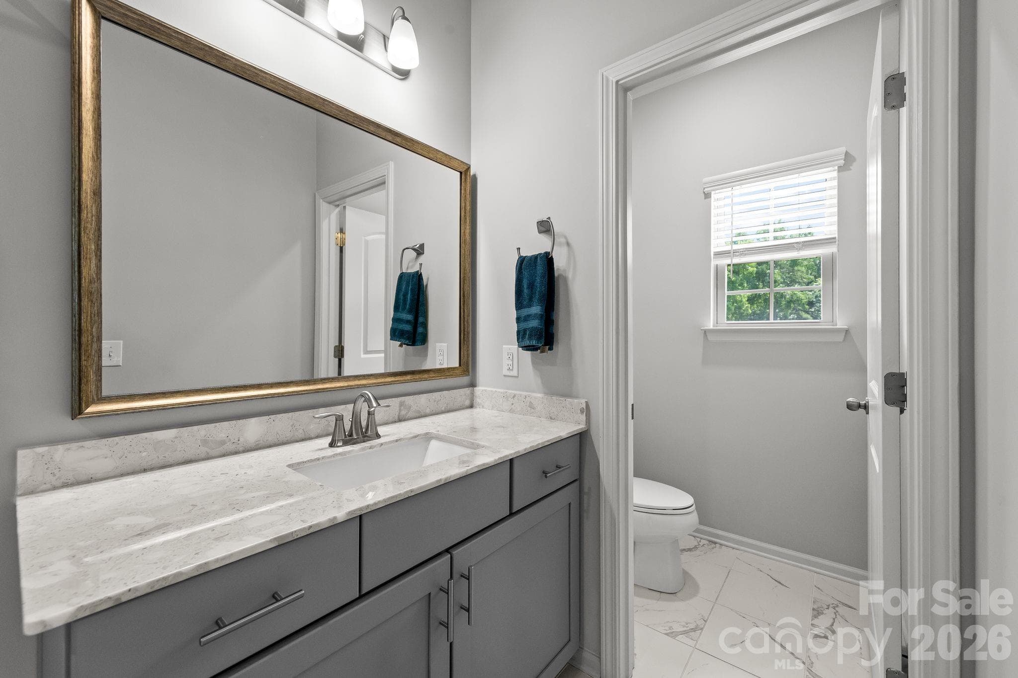 Townhouse at 9432 Ainslie Downs Street, Charlotte, photo 15 of 28