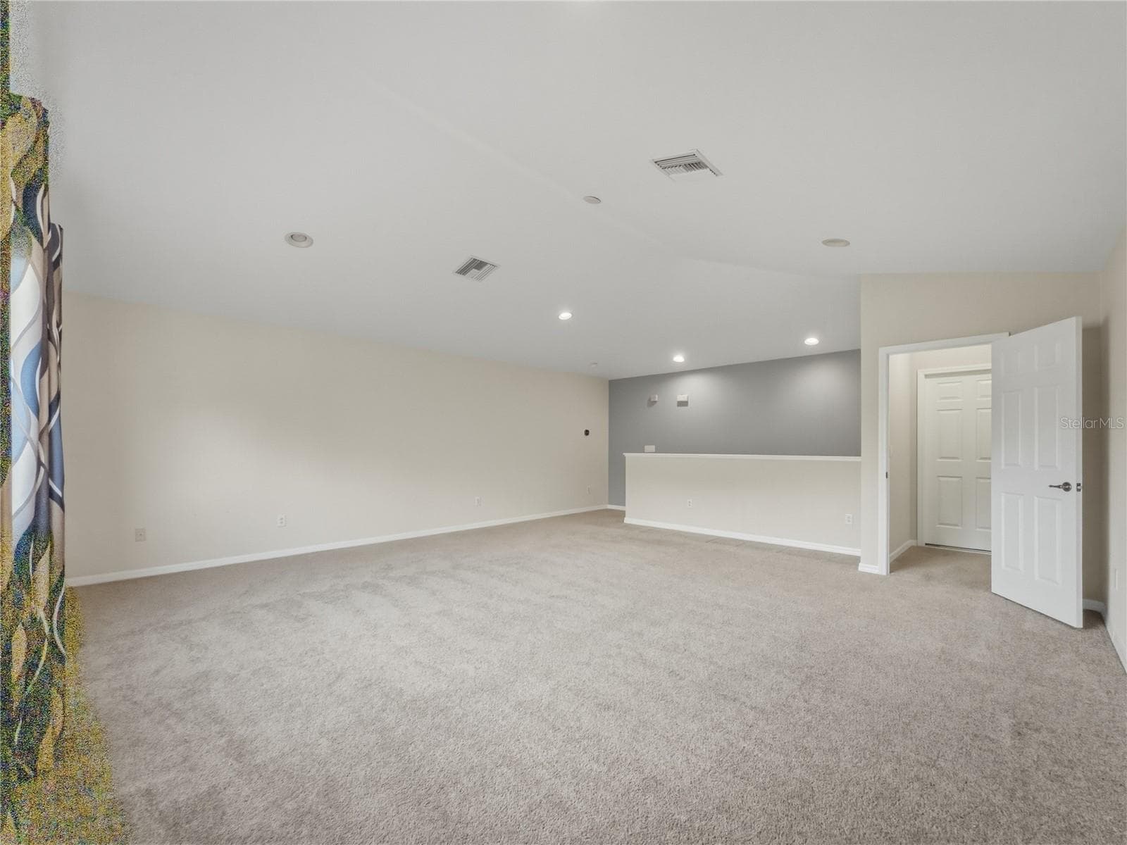 Upstairs Bonus Room - 11530 Oyster Bay Circle, New Port Richey, FL 34654 - 11530 OYSTER BAY CIR, NEW PORT RICHEY