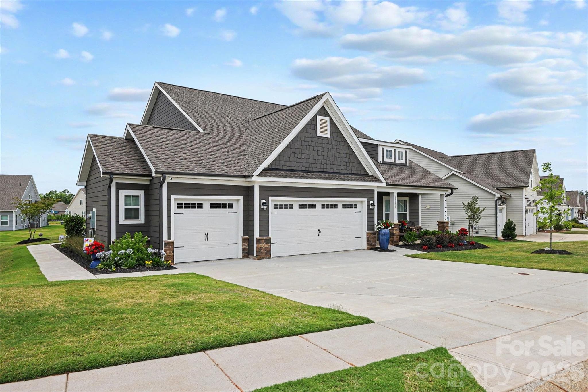 Single Family Residence at Lancaster, photo 2 of 40