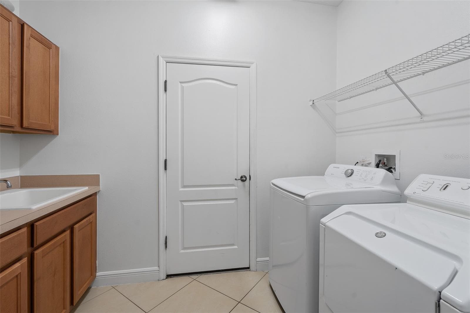 Single Family Residence at 1642 CHANDELLE LN, WINTER GARDEN, photo 11 of 46