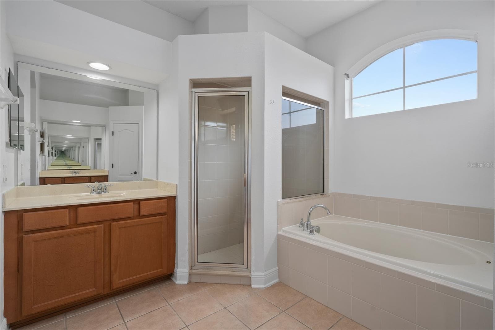 Single Family Residence at 1642 CHANDELLE LN, WINTER GARDEN, photo 24 of 46