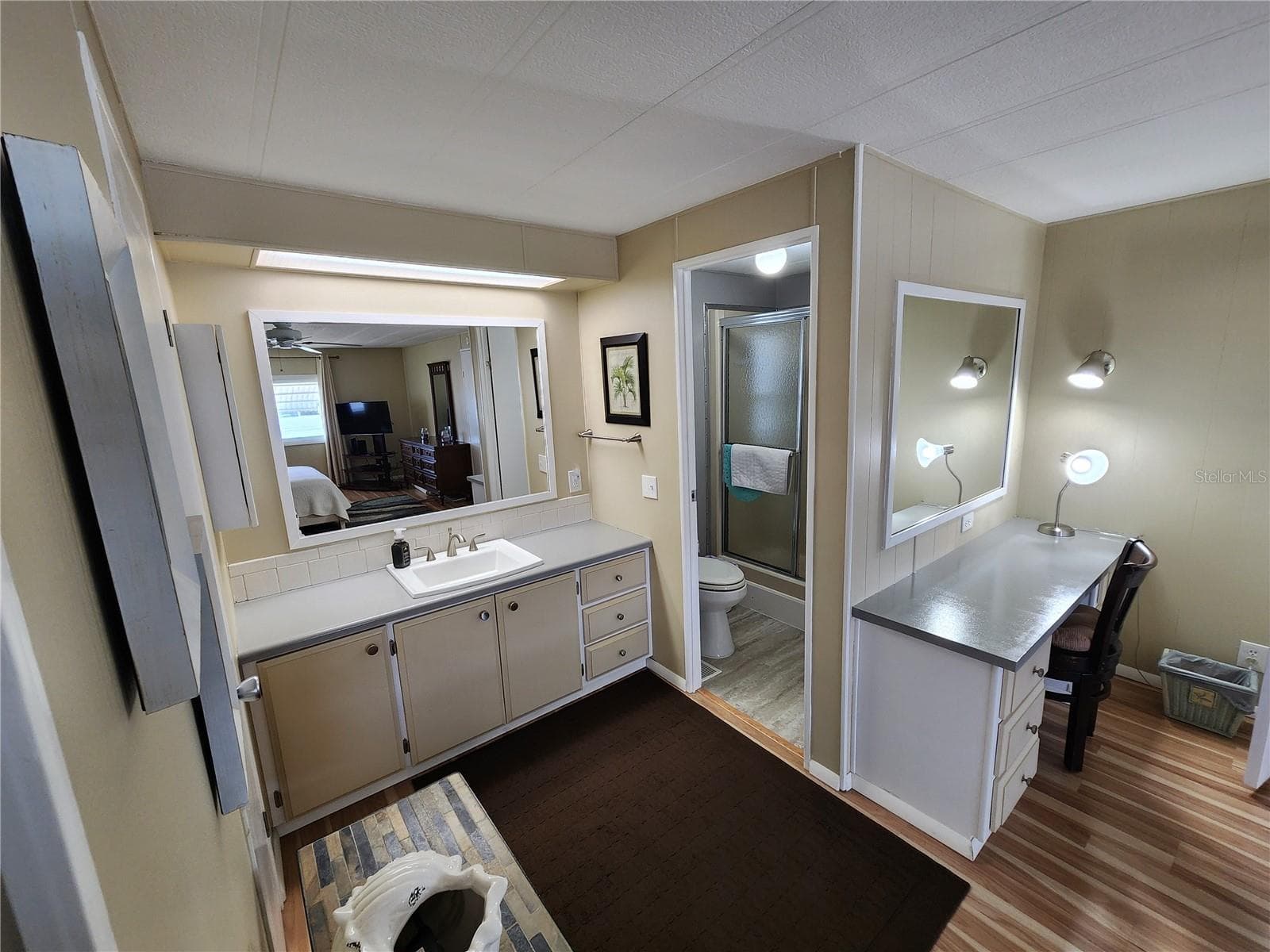 Primary Bathroom/bedroom - 808 53RD AVE E #223, BRADENTON