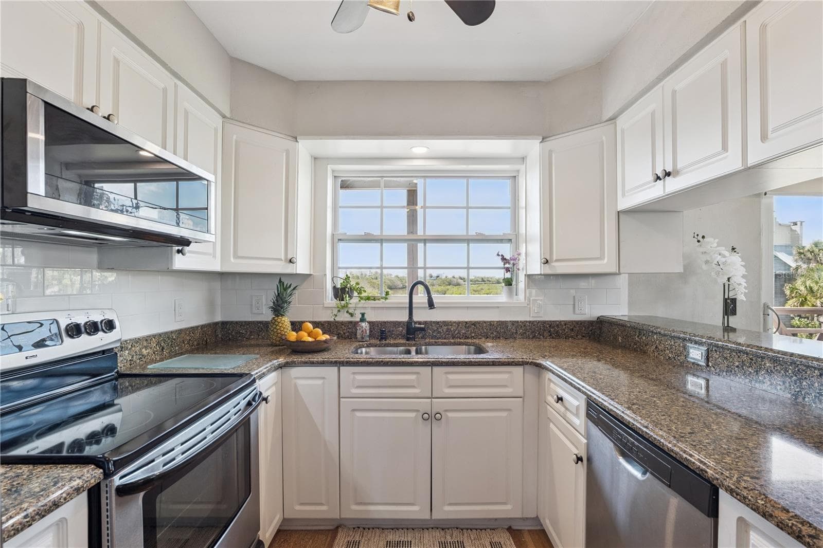 Single Family Residence at 884 CATFISH AVE, NEW SMYRNA BEACH, photo 7 of 50