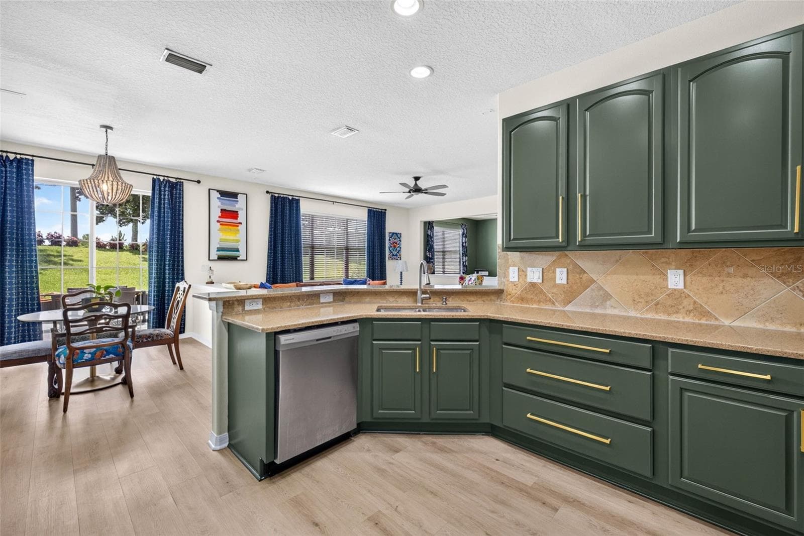 Single Family Residence at 7360 BRIDGEVIEW DR, WESLEY CHAPEL, photo 35 of 82