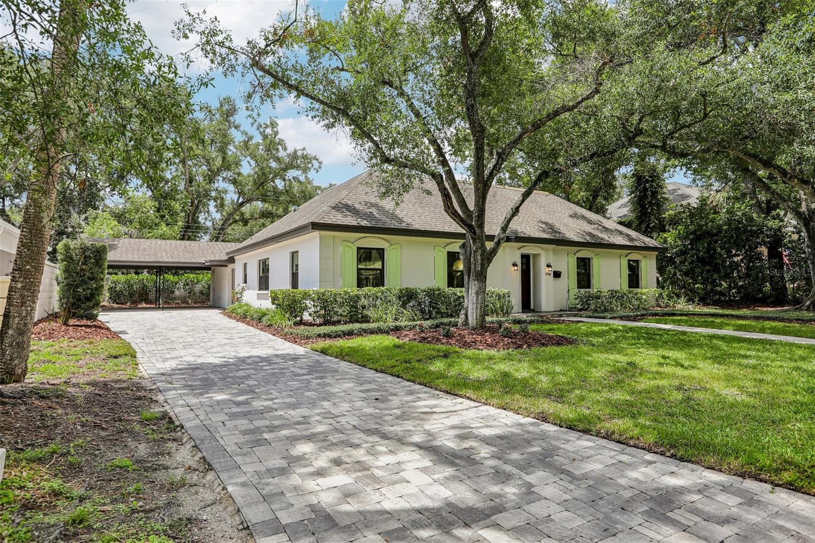 Single Family Residence at 4708 W NEPTUNE ST, TAMPA, photo 2 of 39