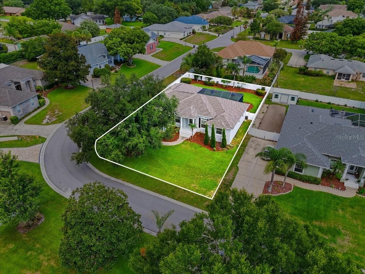 Single Family Residence at 5618 SUMMERLAND HILLS DR, LAKELAND, photo 59 of 63