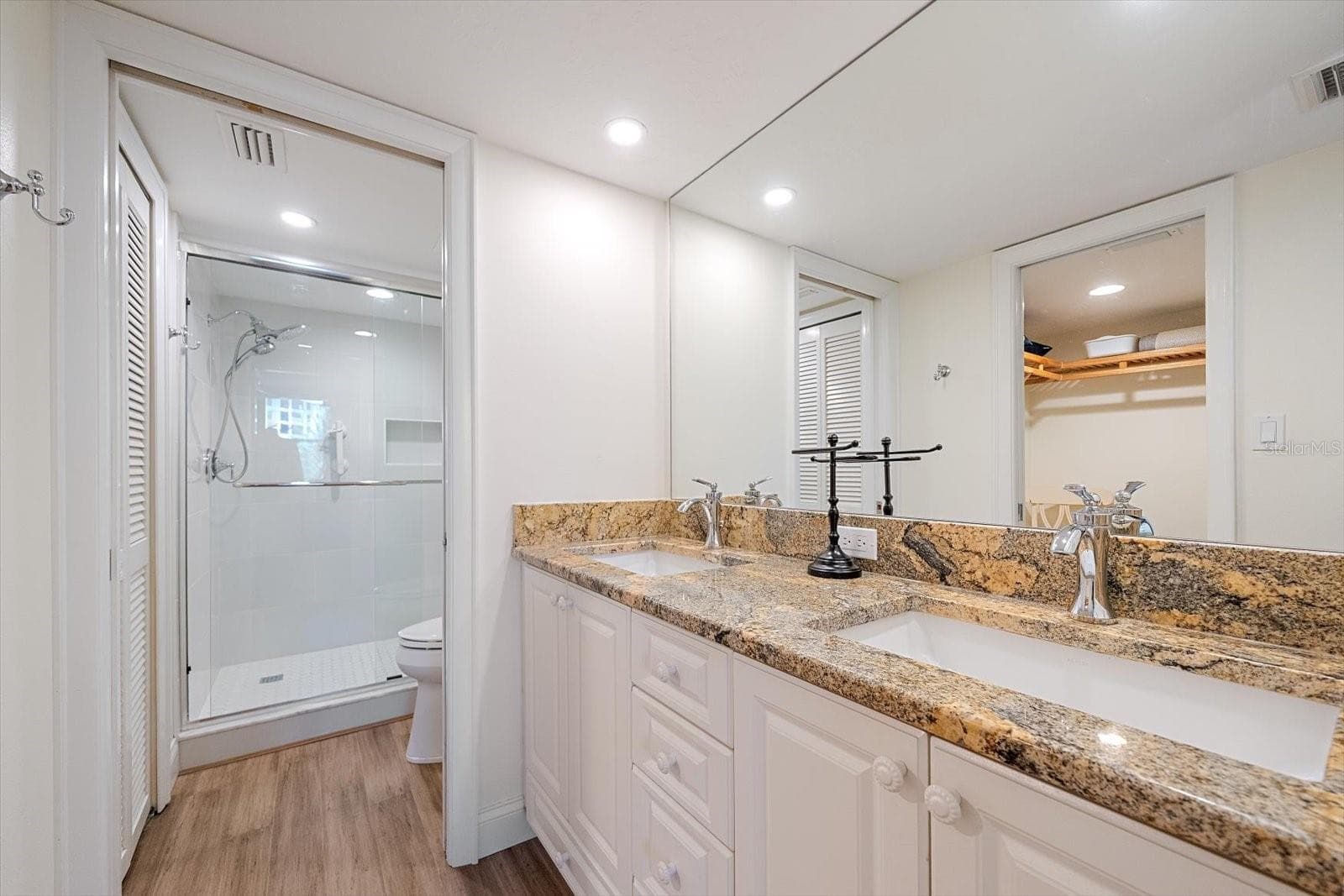 Primary Bathroom - 5790 MIDNIGHT PASS RD #209, SARASOTA