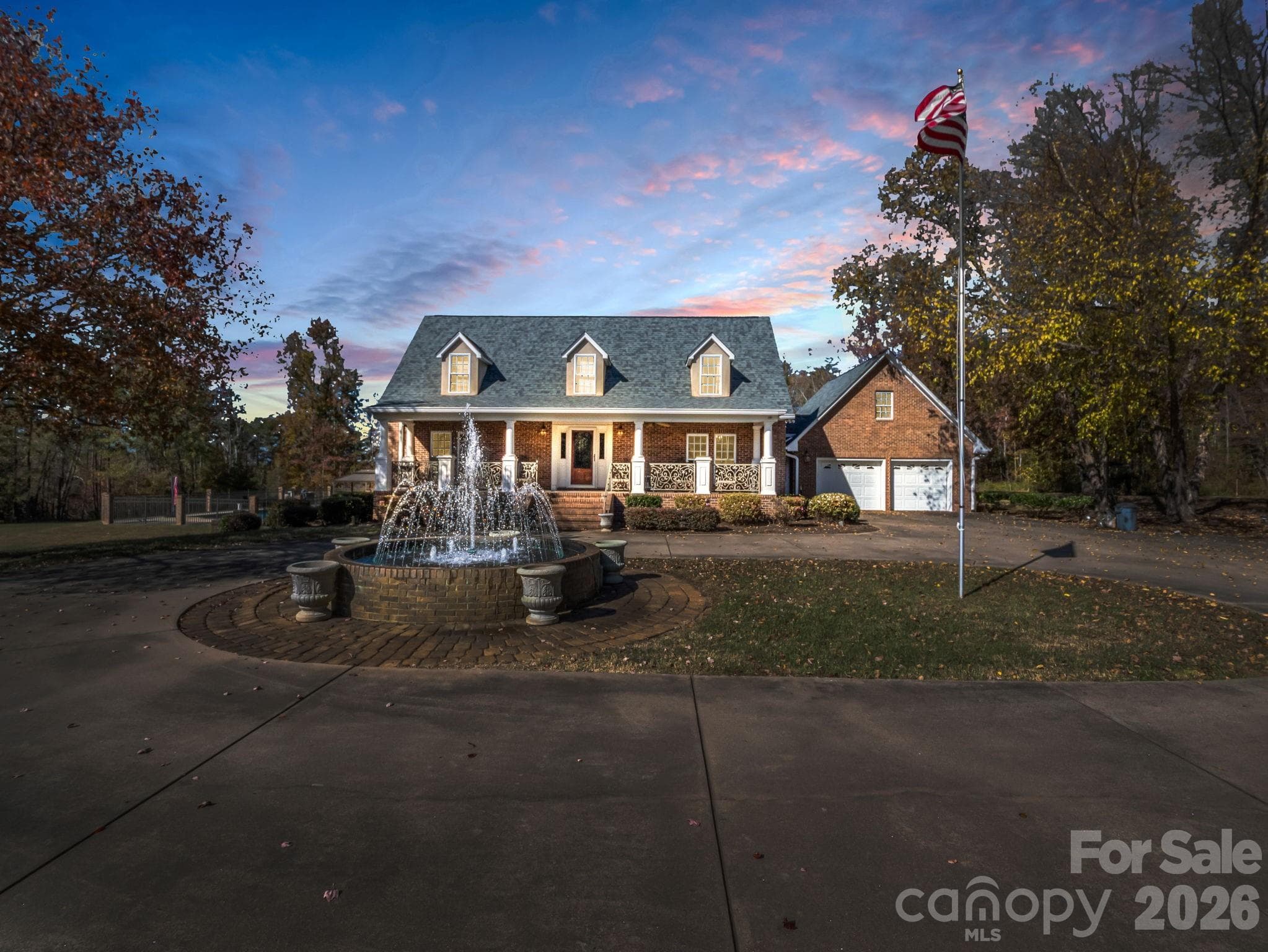 Front view with fountain - 1102 S Mountain Road, Bostic