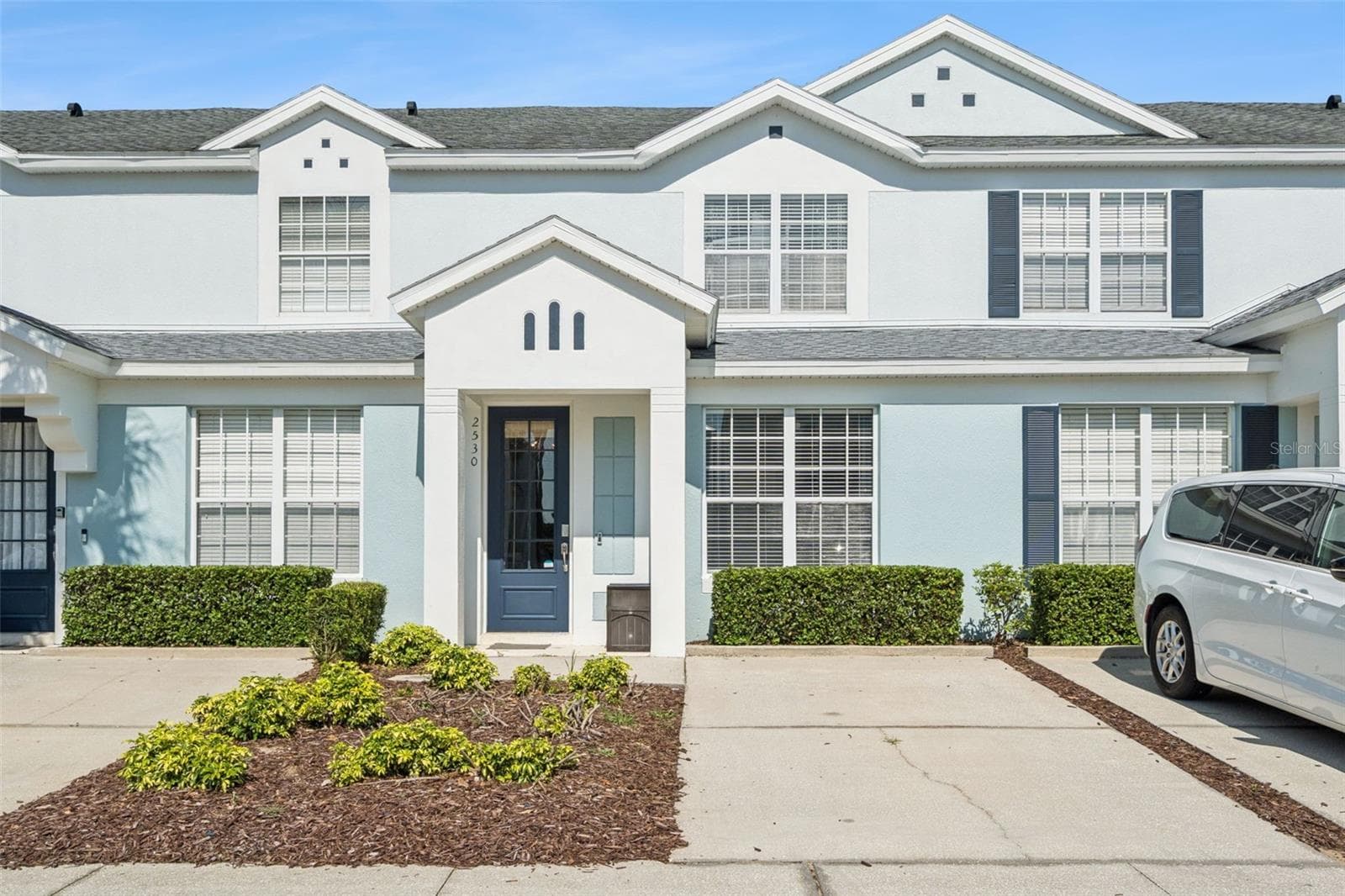2530 MANESHAW LN