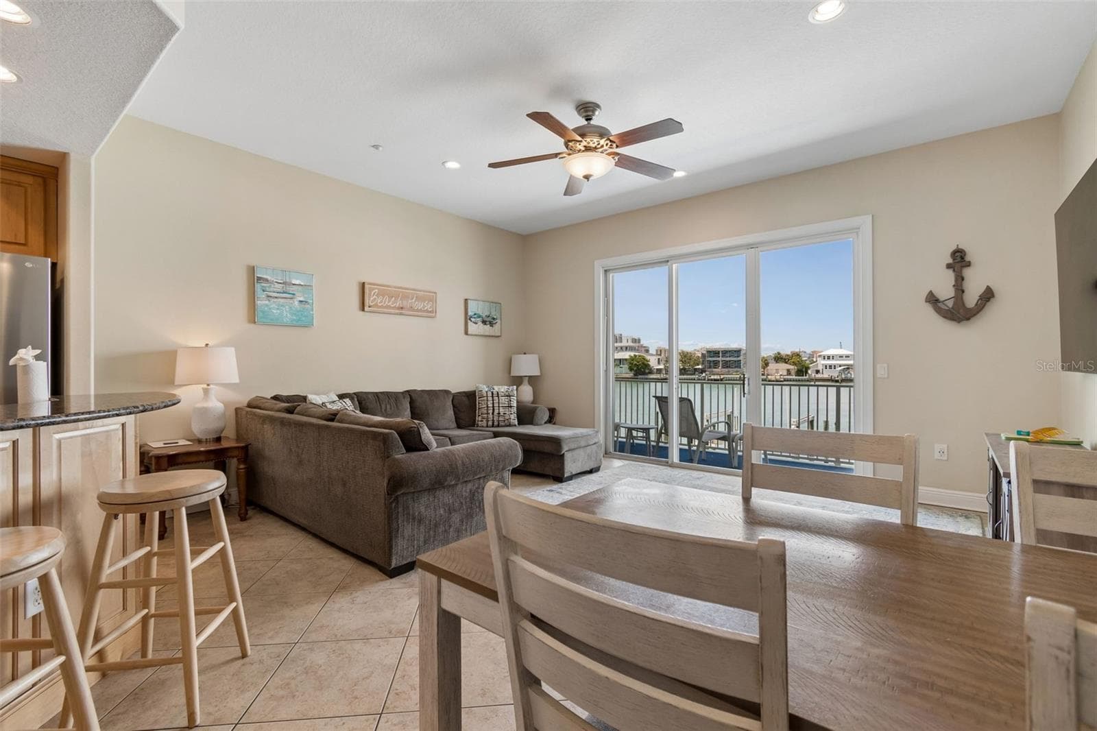 Living Room - 620 BAYWAY BLVD #5, CLEARWATER BEACH