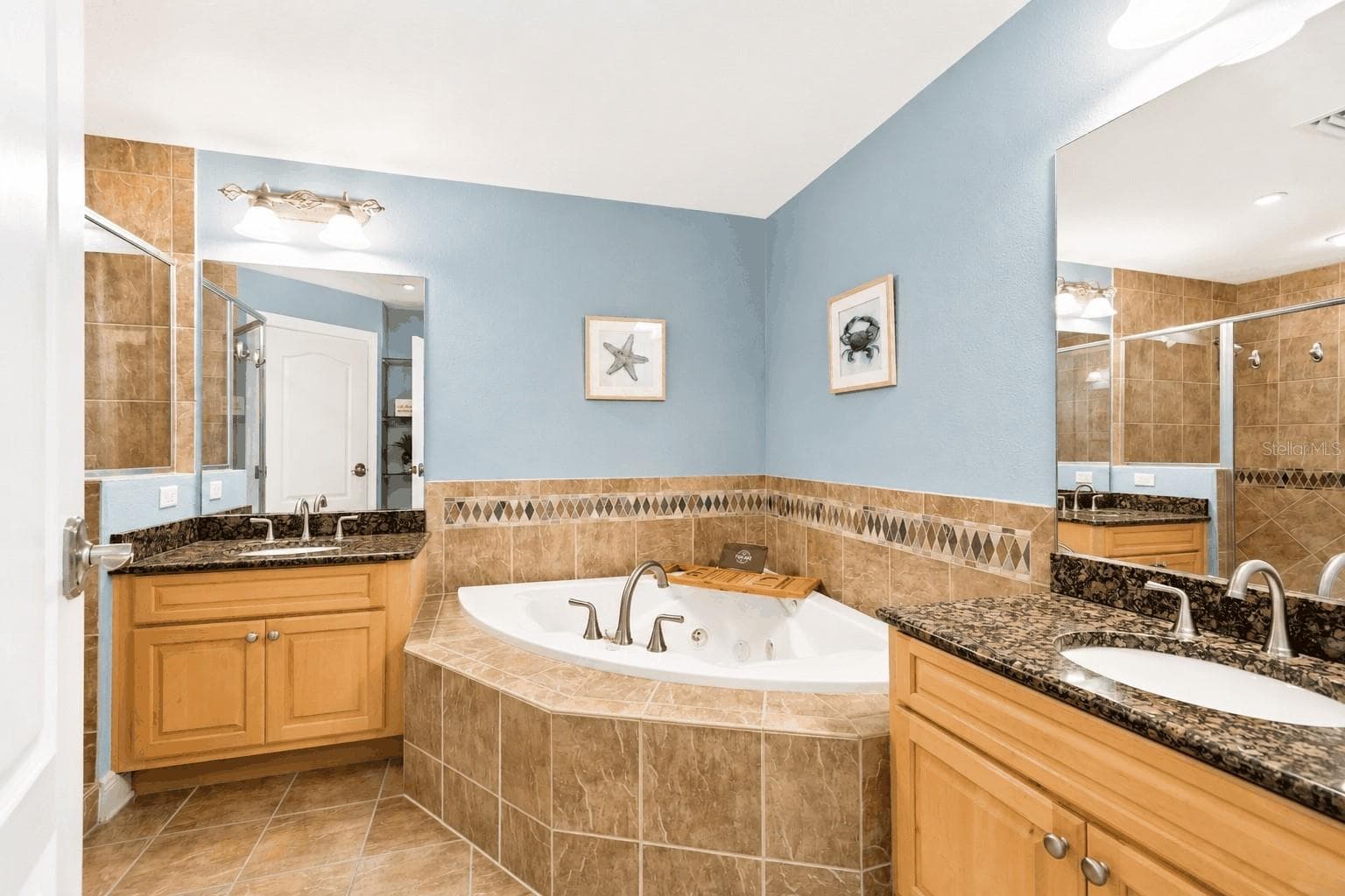 Primary Bath Dual Vanities - 620 BAYWAY BLVD #5, CLEARWATER BEACH