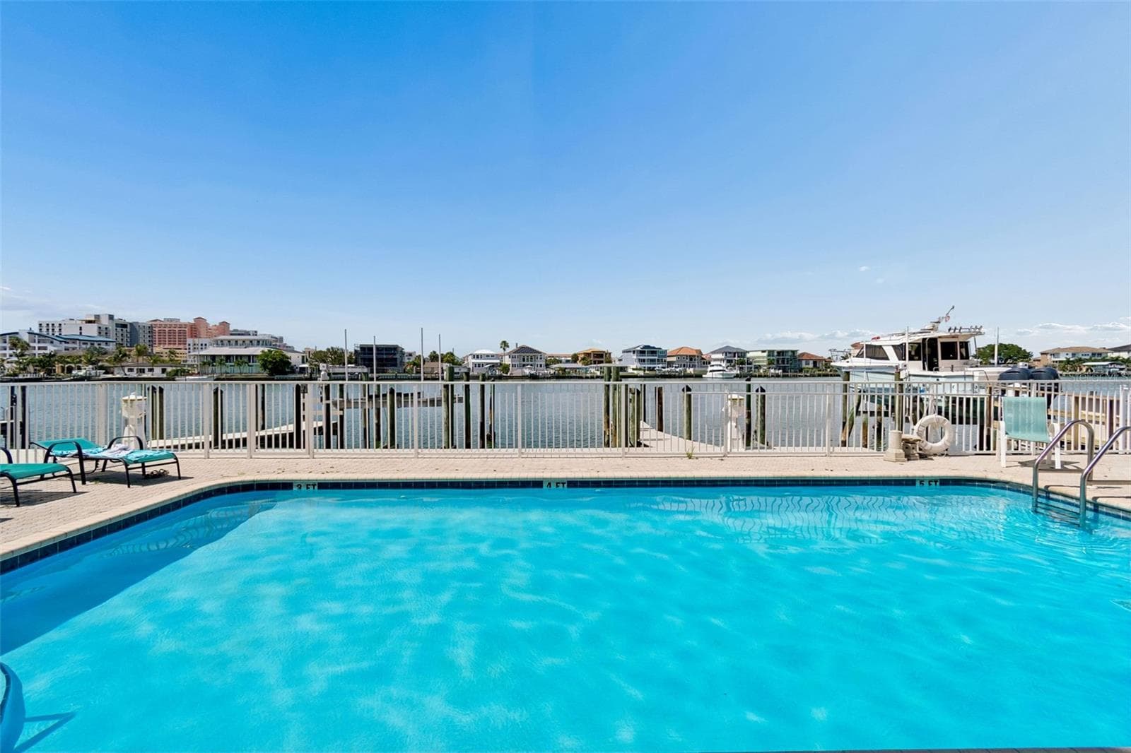 Private Community Pool - 620 BAYWAY BLVD #5, CLEARWATER BEACH