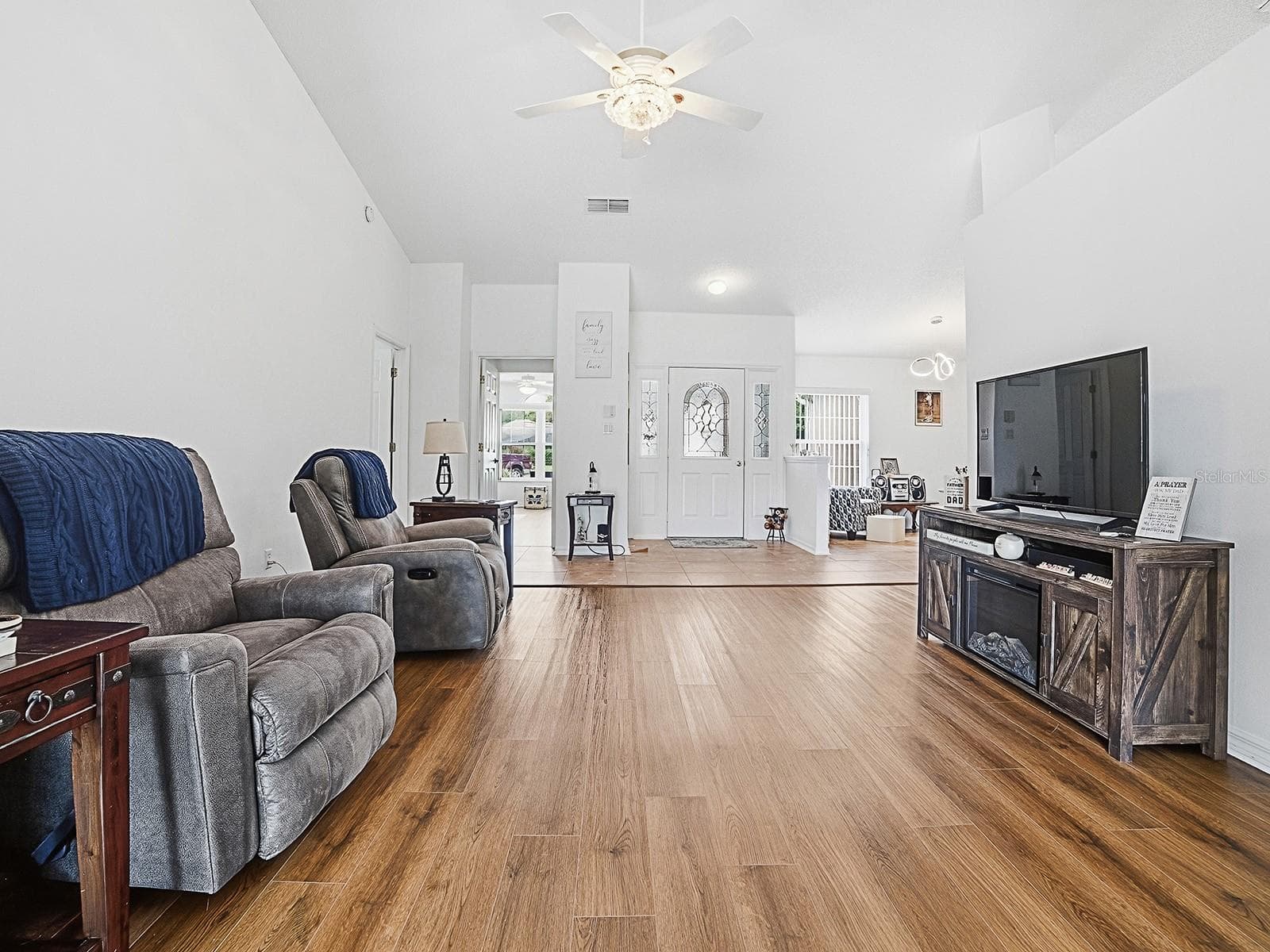 Living Room - 3851 MANOR OAKS CT, LEESBURG