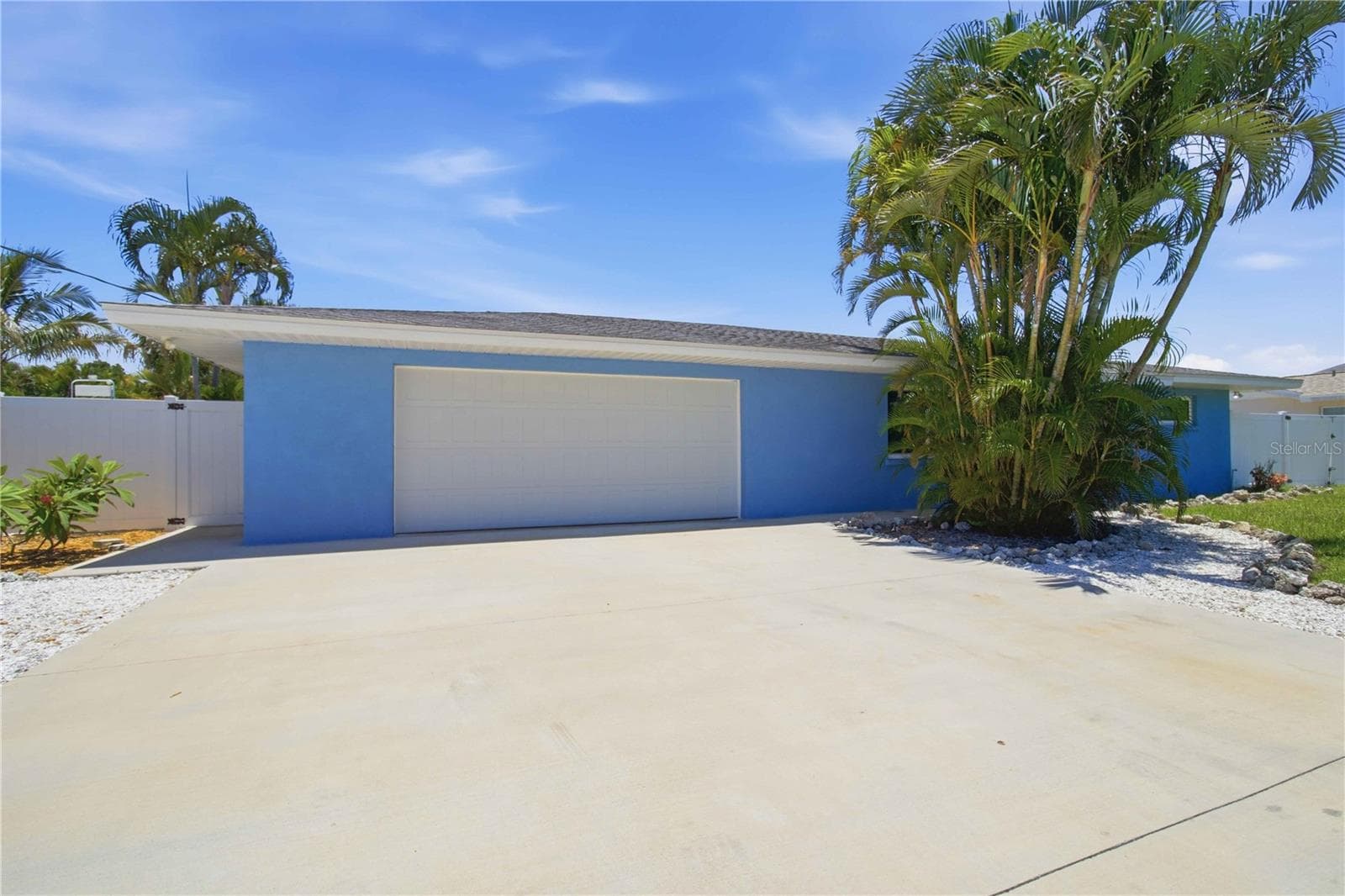 Single Family Residence at 908 24TH AVE W, PALMETTO, photo 6 of 40