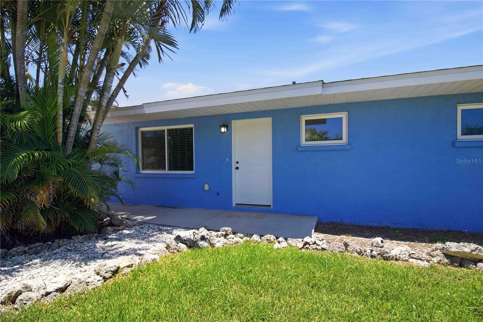 Single Family Residence at 908 24TH AVE W, PALMETTO, photo 7 of 40